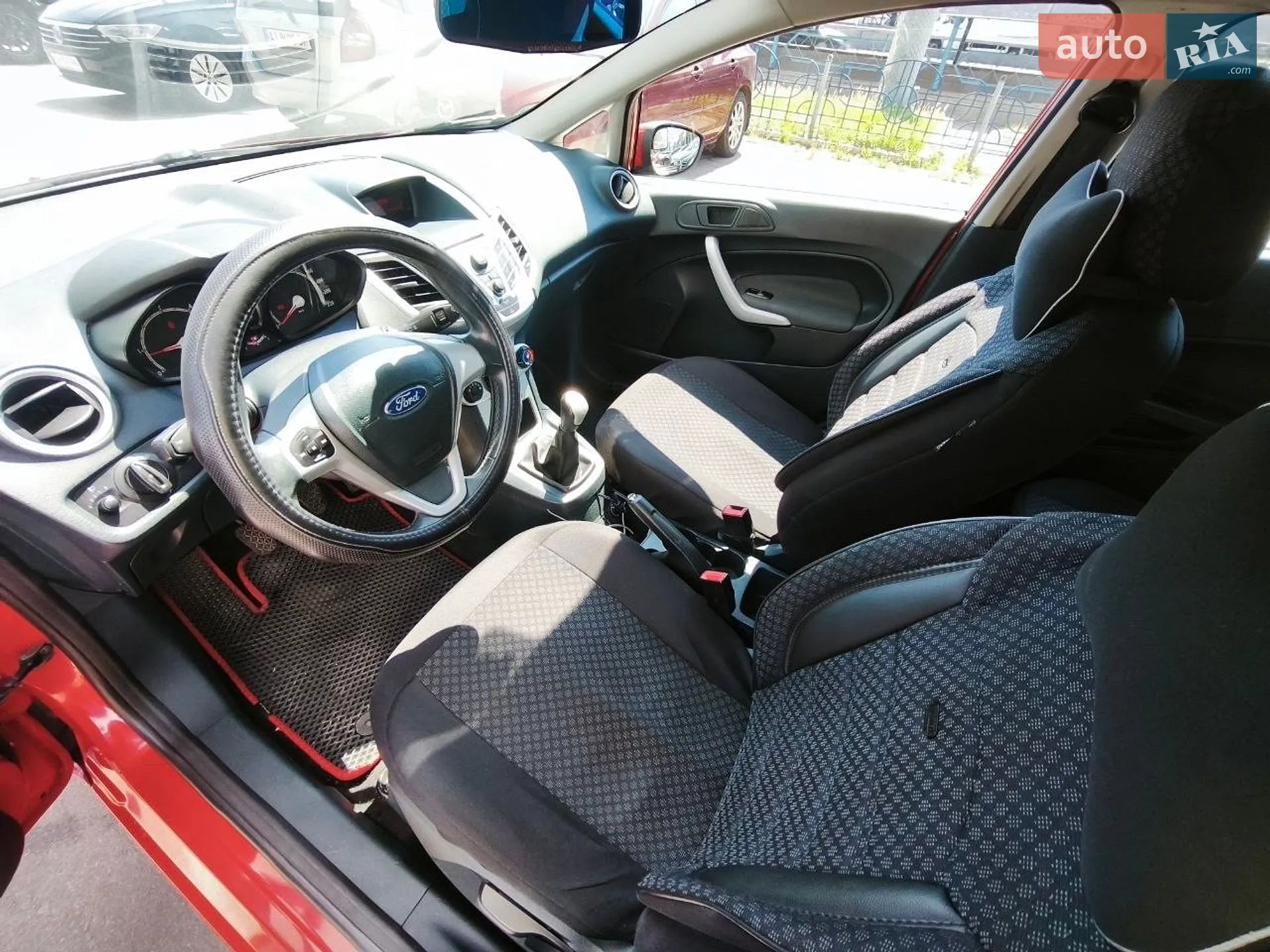 2012 Ford Fiesta - мініатюра 13