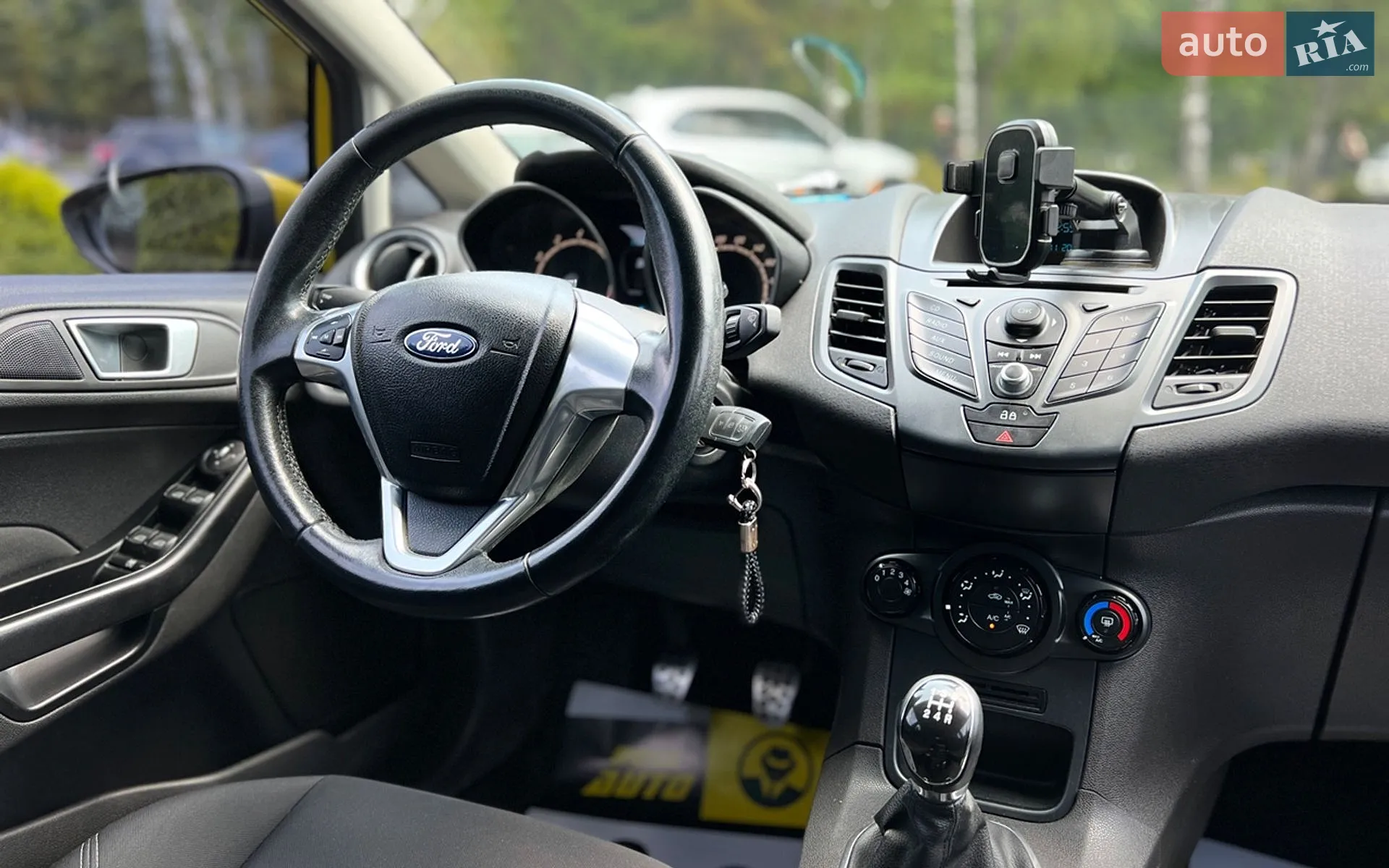 2013 Ford Fiesta - мініатюра 18