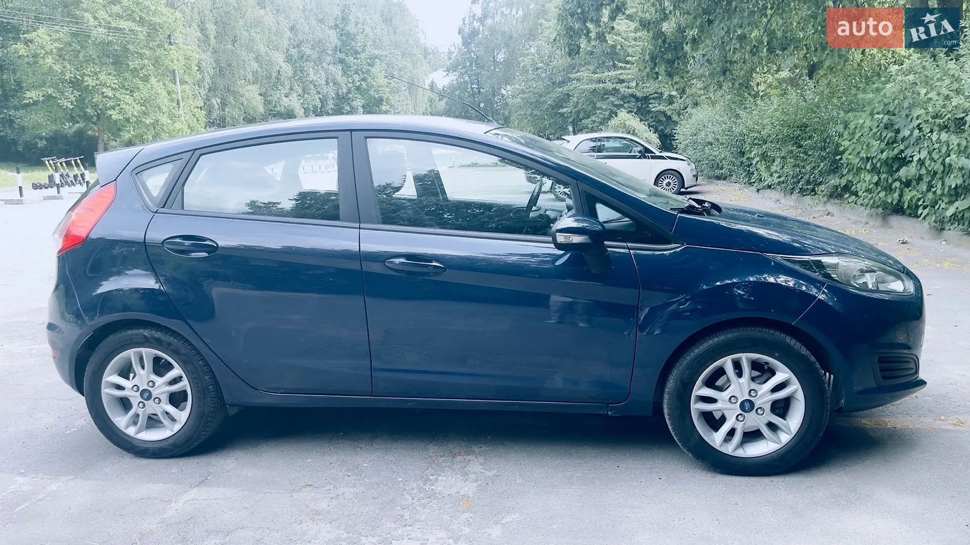 2016 Ford Fiesta - мініатюра 10