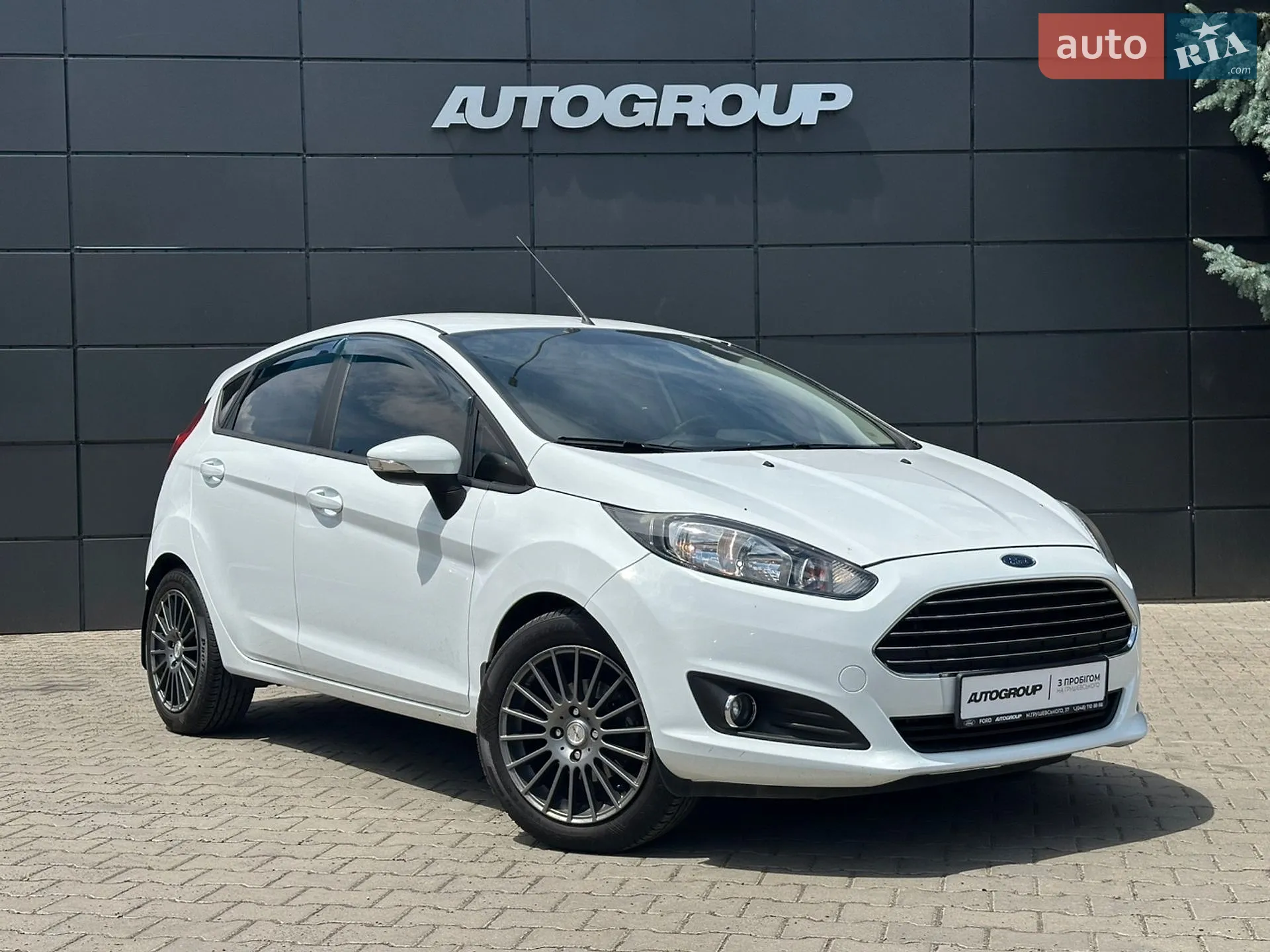 2015 Ford Fiesta - фото 1
