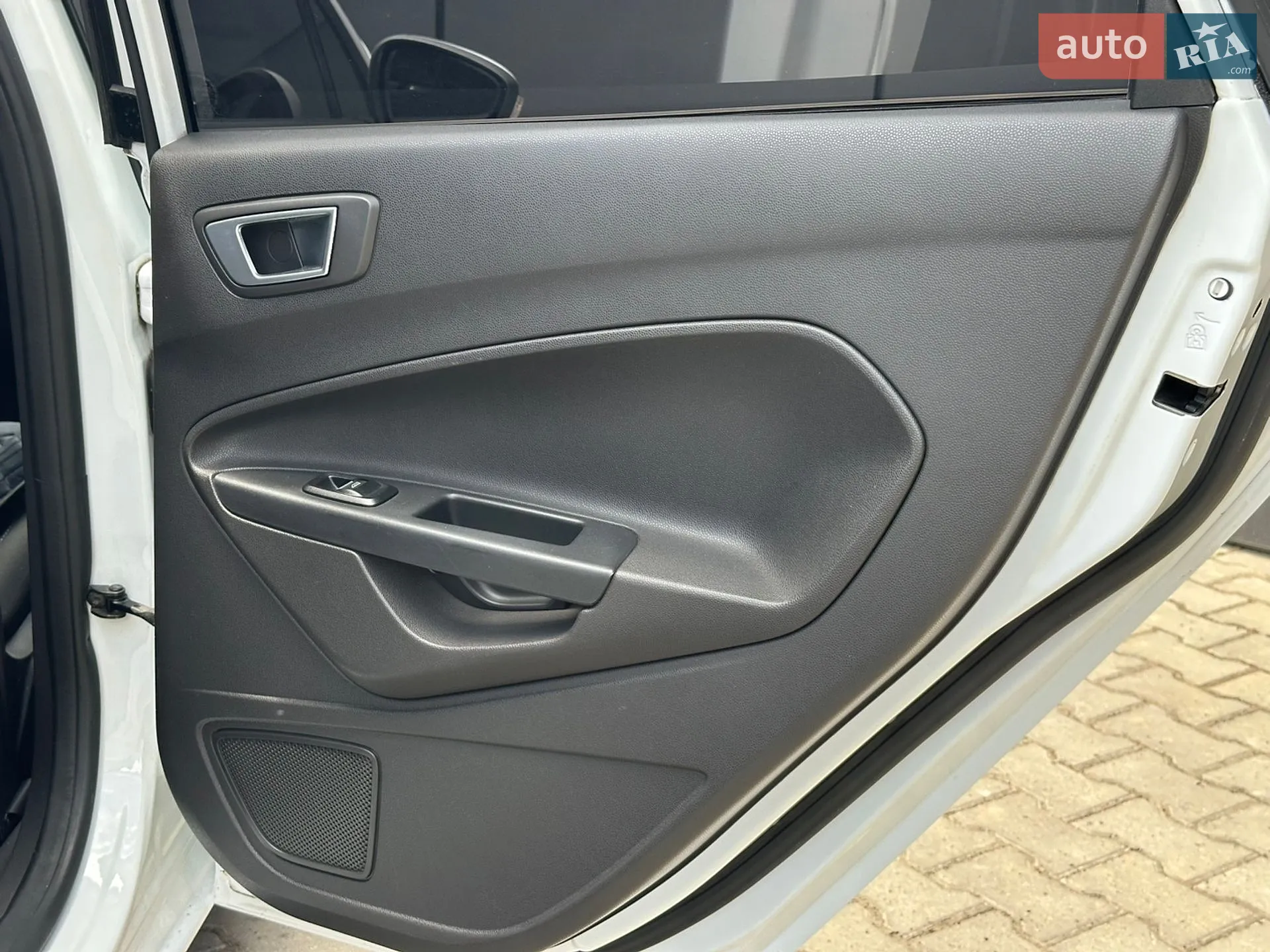 2015 Ford Fiesta - мініатюра 18