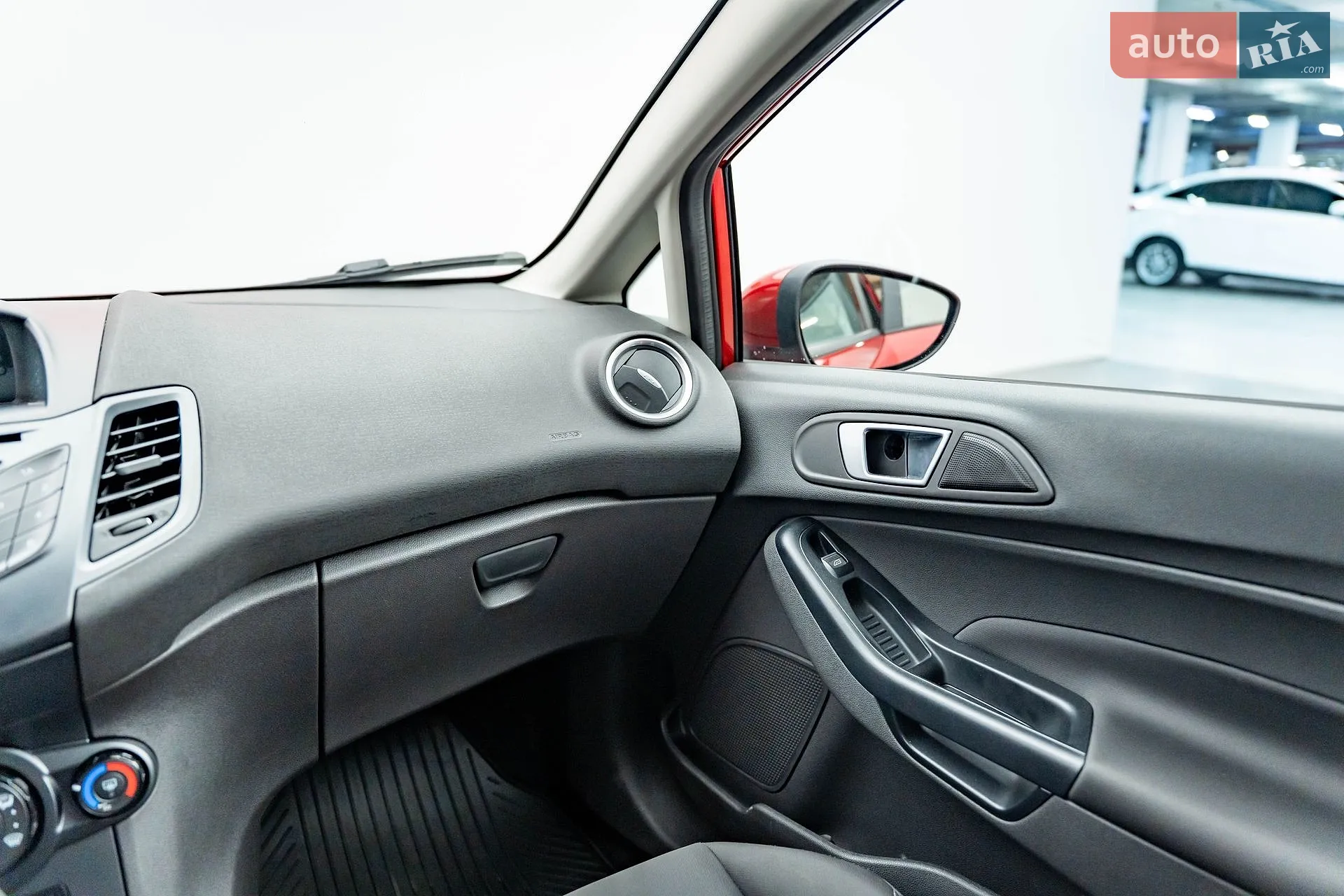 2016 Ford Fiesta - мініатюра 12