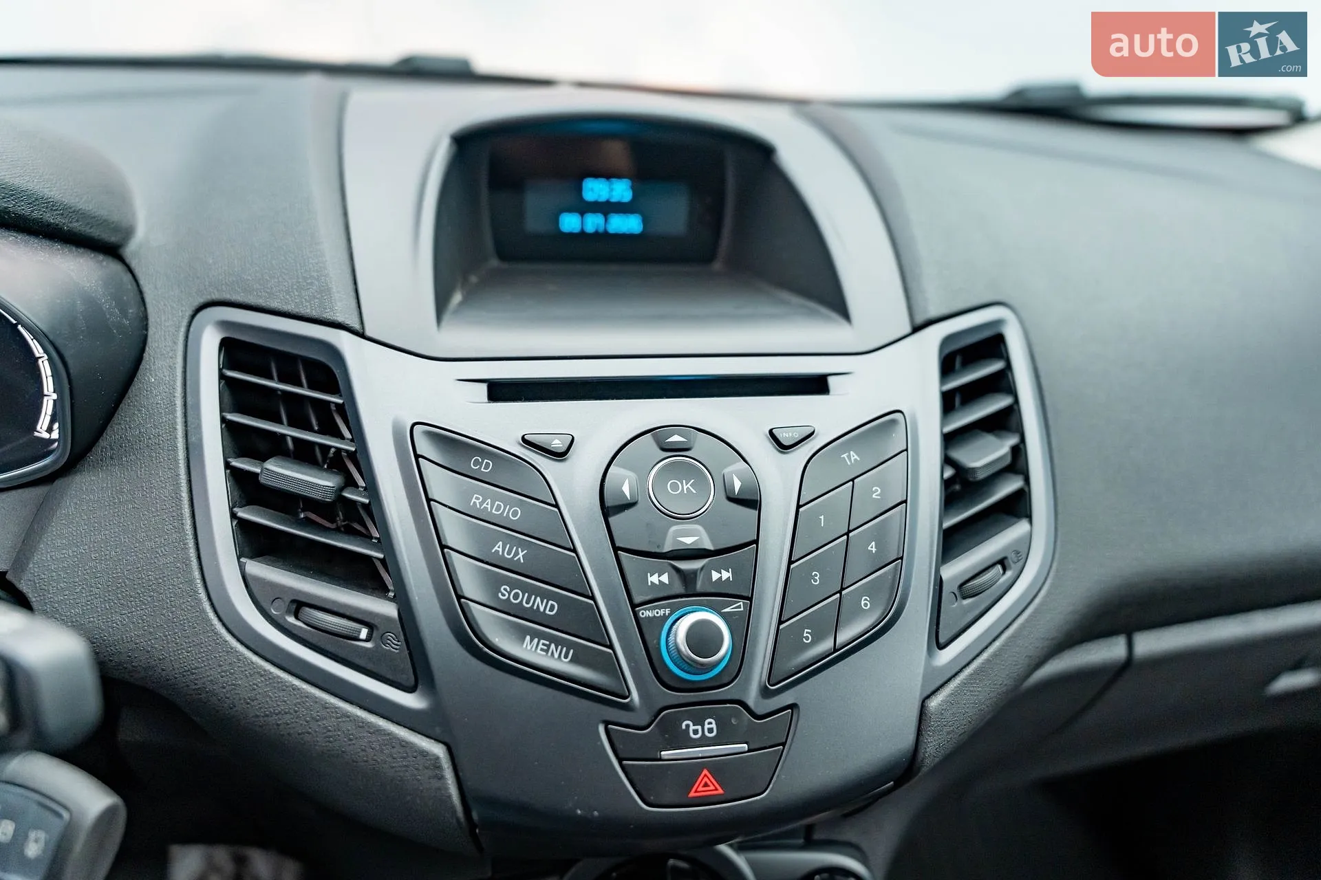 2016 Ford Fiesta - мініатюра 15