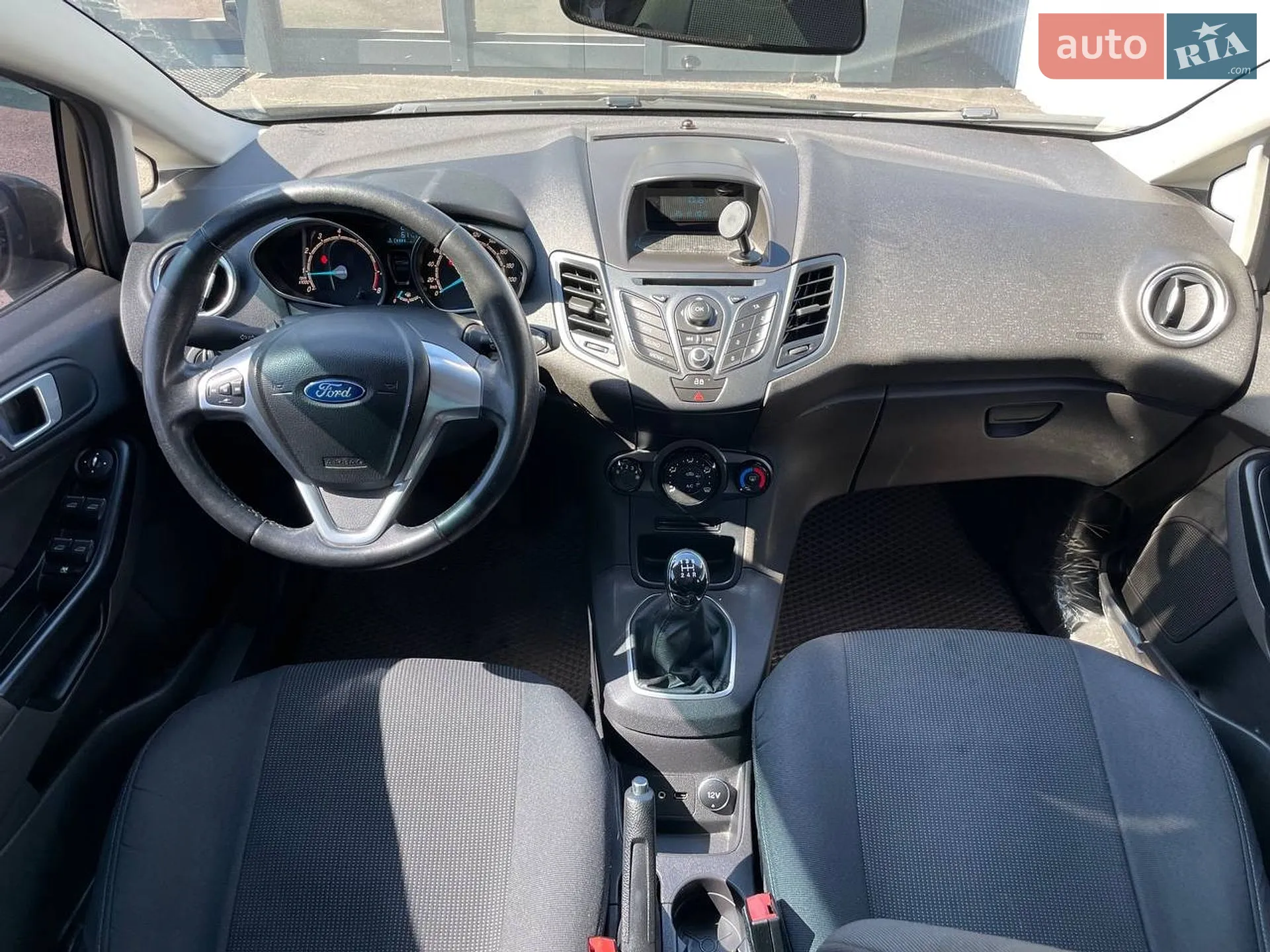 2013 Ford Fiesta - мініатюра 13