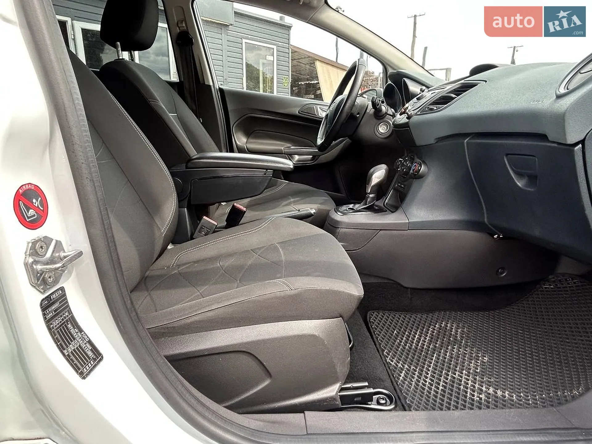 2014 Ford Fiesta - мініатюра 29