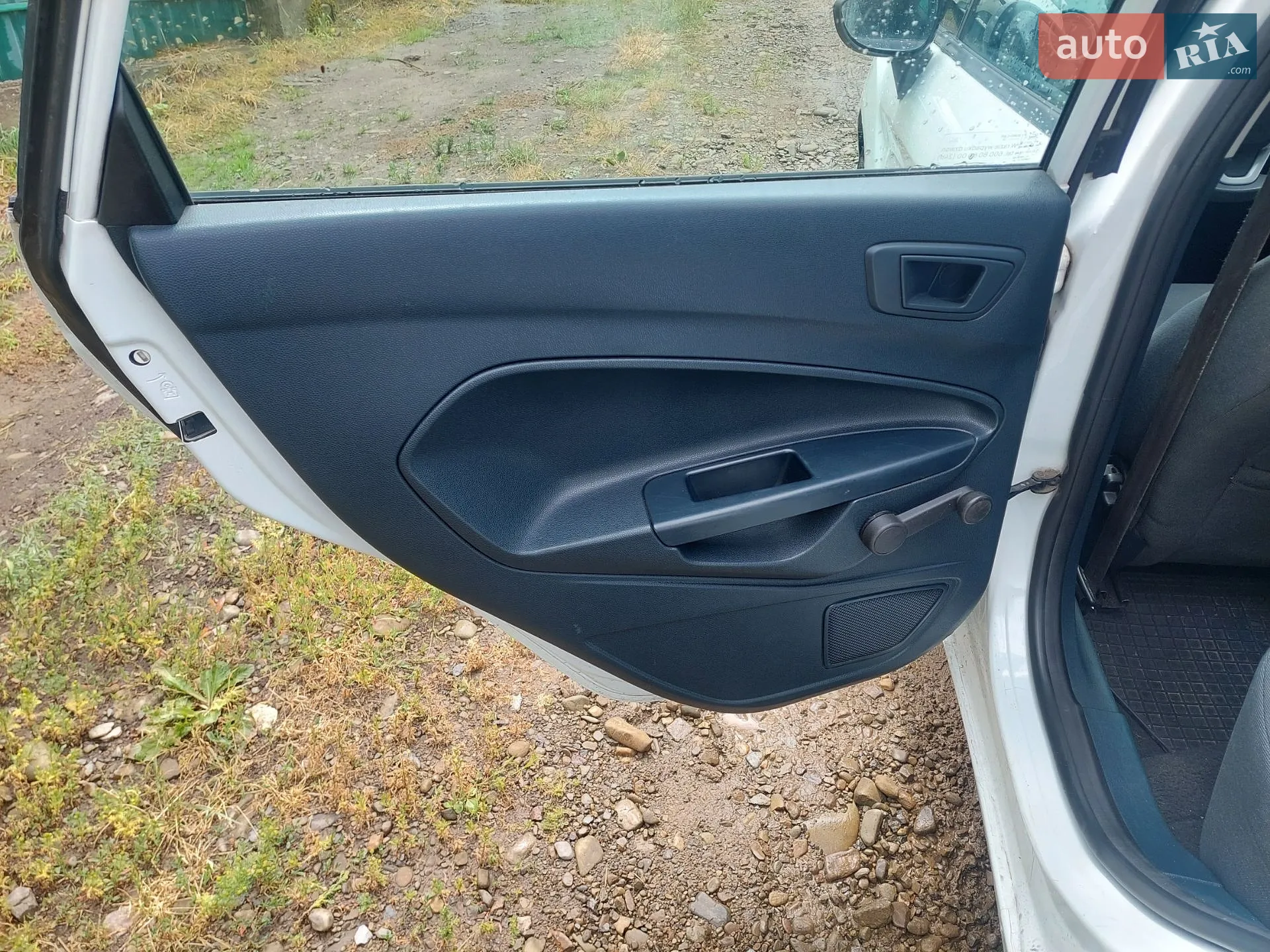 2012 Ford Fiesta - мініатюра 17