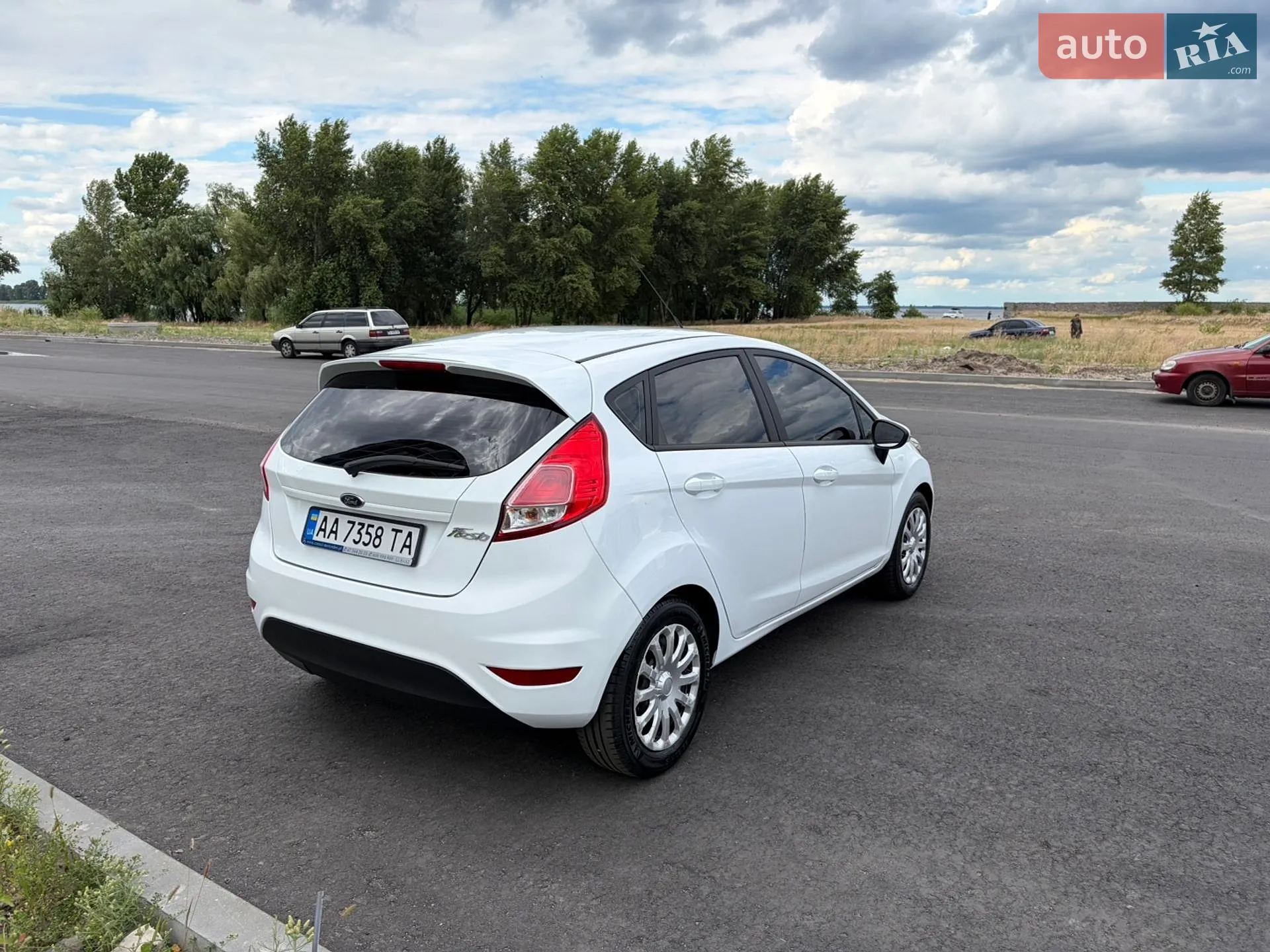 2017 Ford Fiesta - мініатюра 8