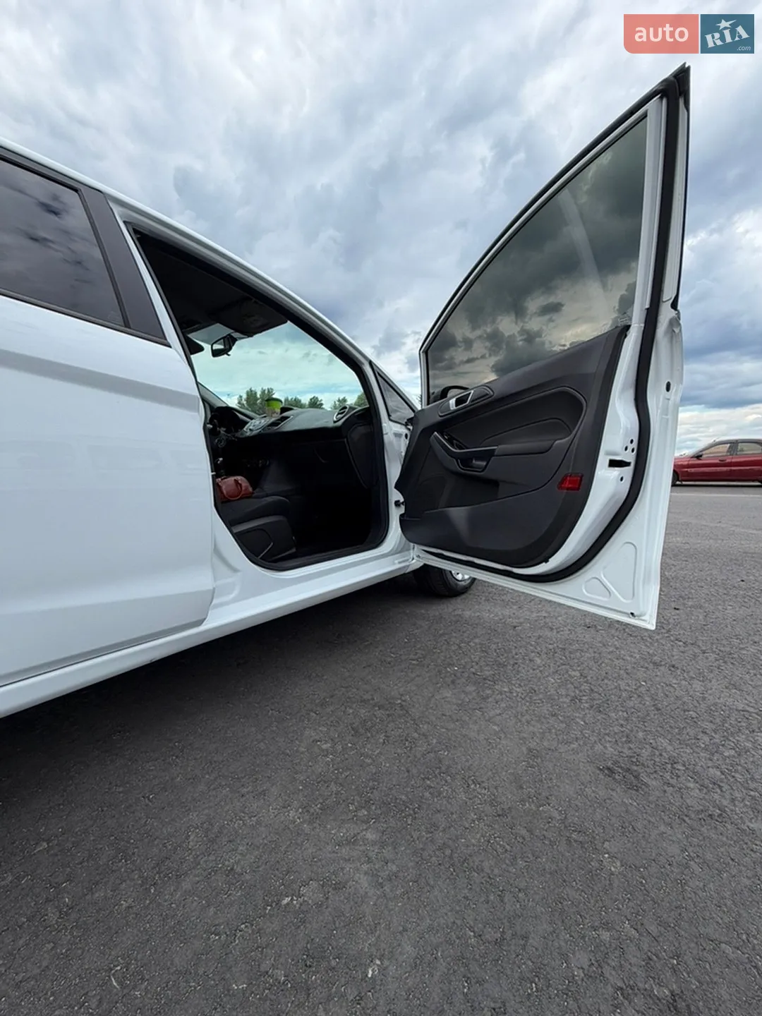 2017 Ford Fiesta - мініатюра 13