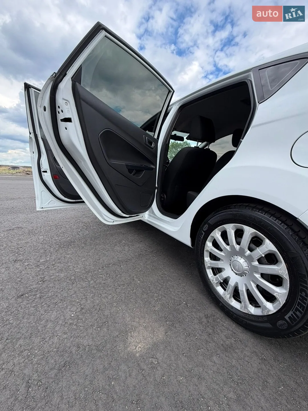 2017 Ford Fiesta - мініатюра 14