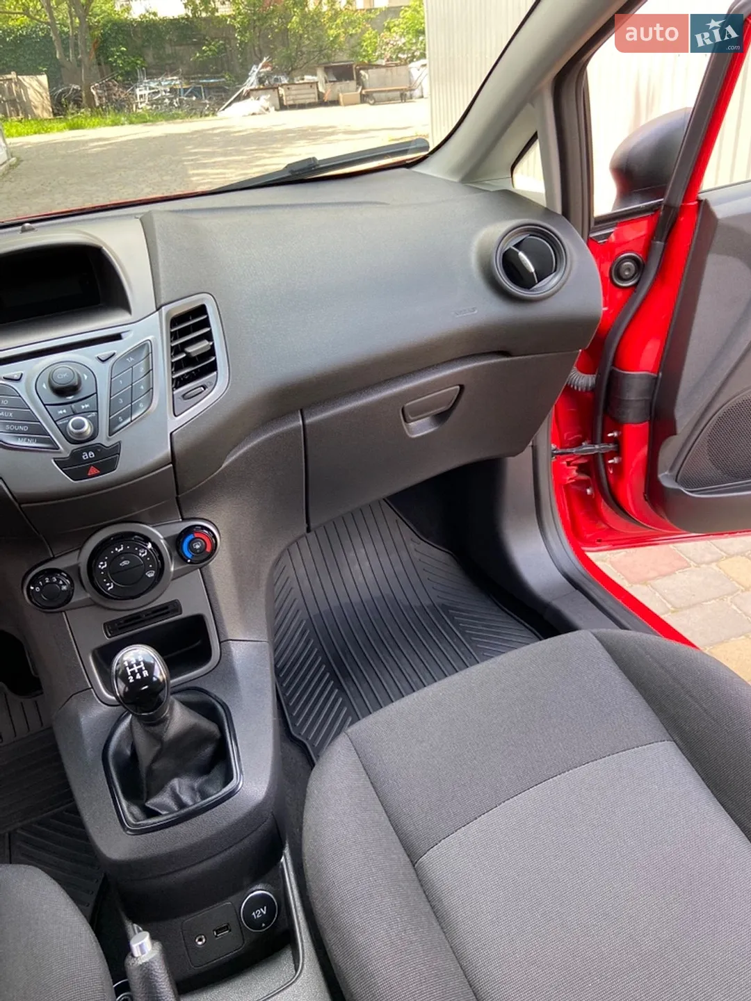 2013 Ford Fiesta - мініатюра 46