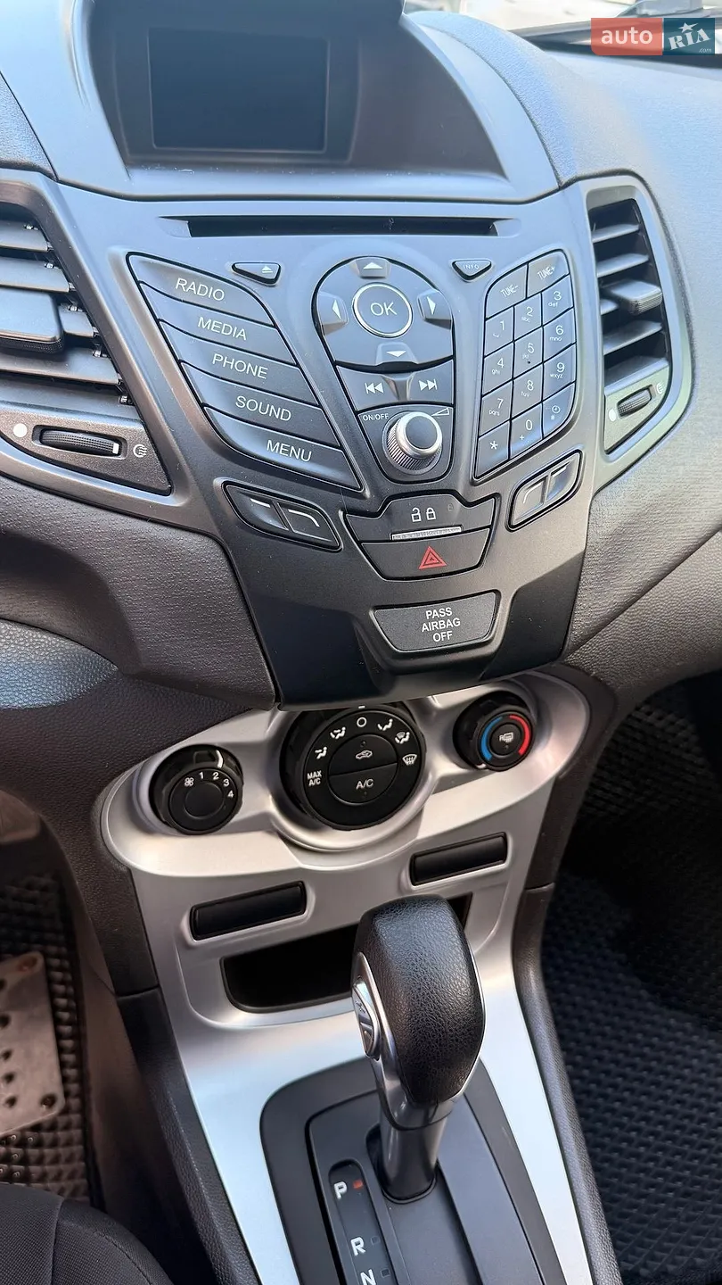 2019 Ford Fiesta - мініатюра 9