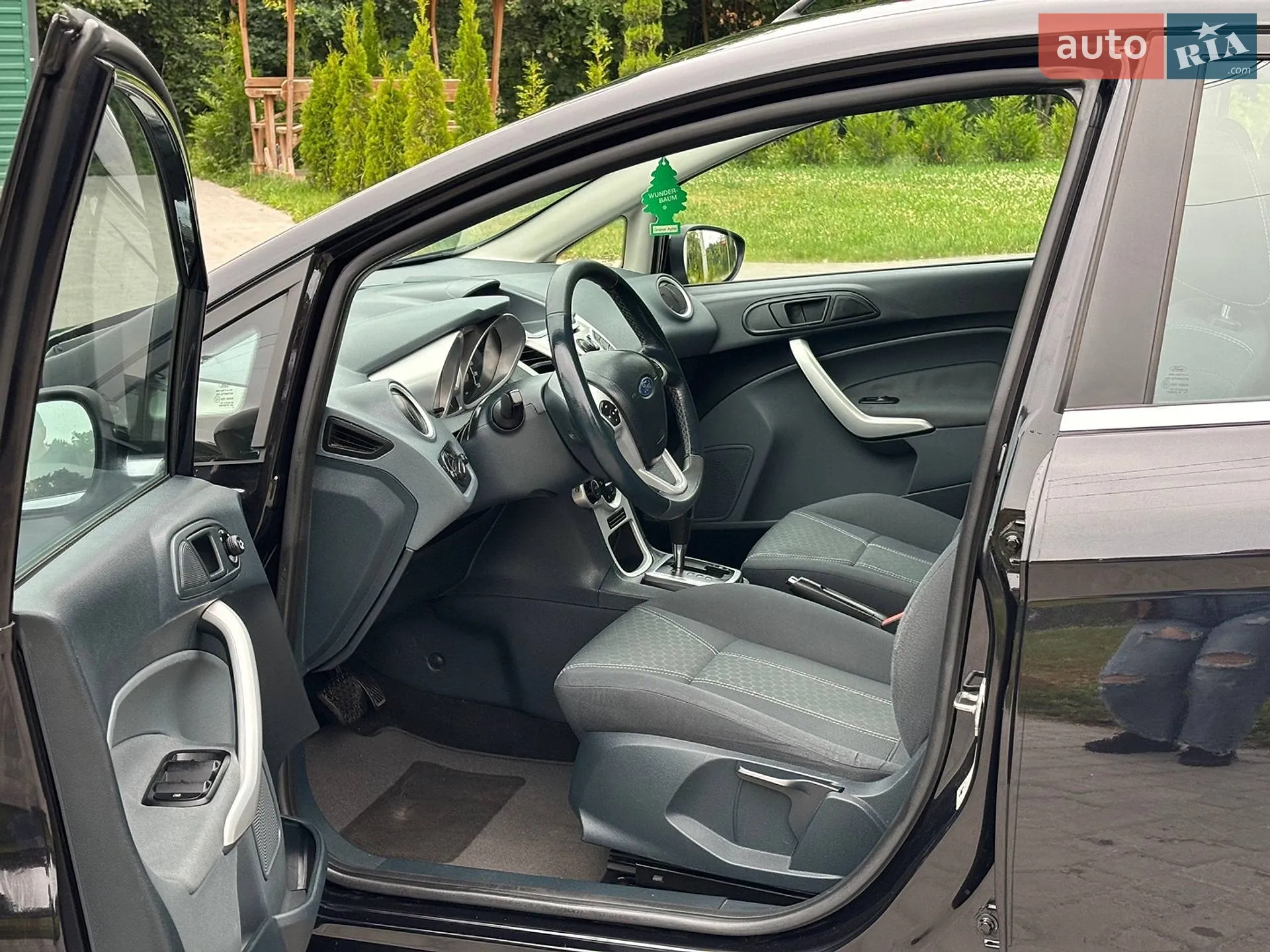 2010 Ford Fiesta - мініатюра 9