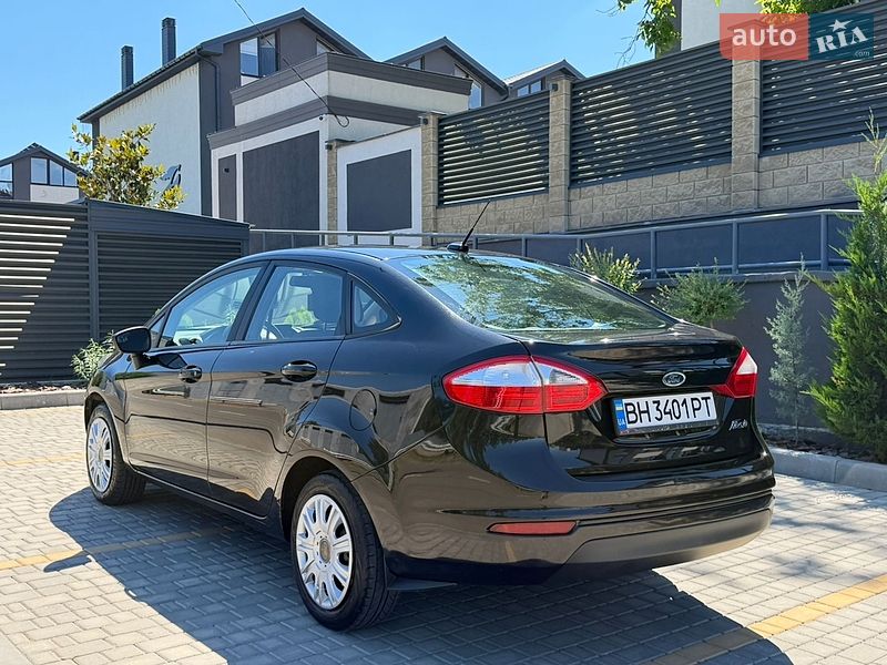 Седан Ford Fiesta 2014 в Одессе