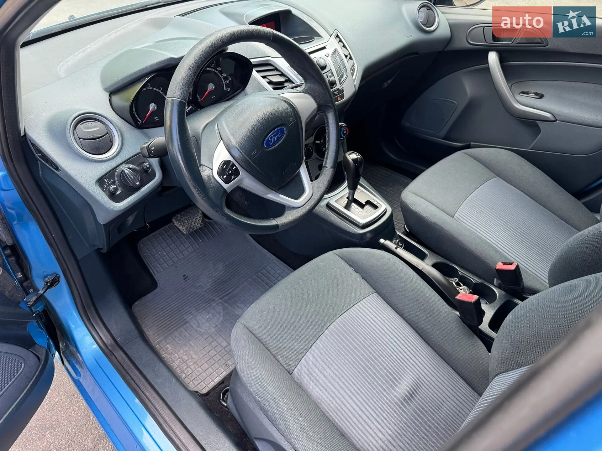 2010 Ford Fiesta - мініатюра 13
