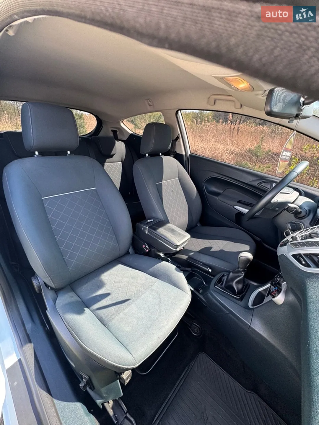 2011 Ford Fiesta - мініатюра 7