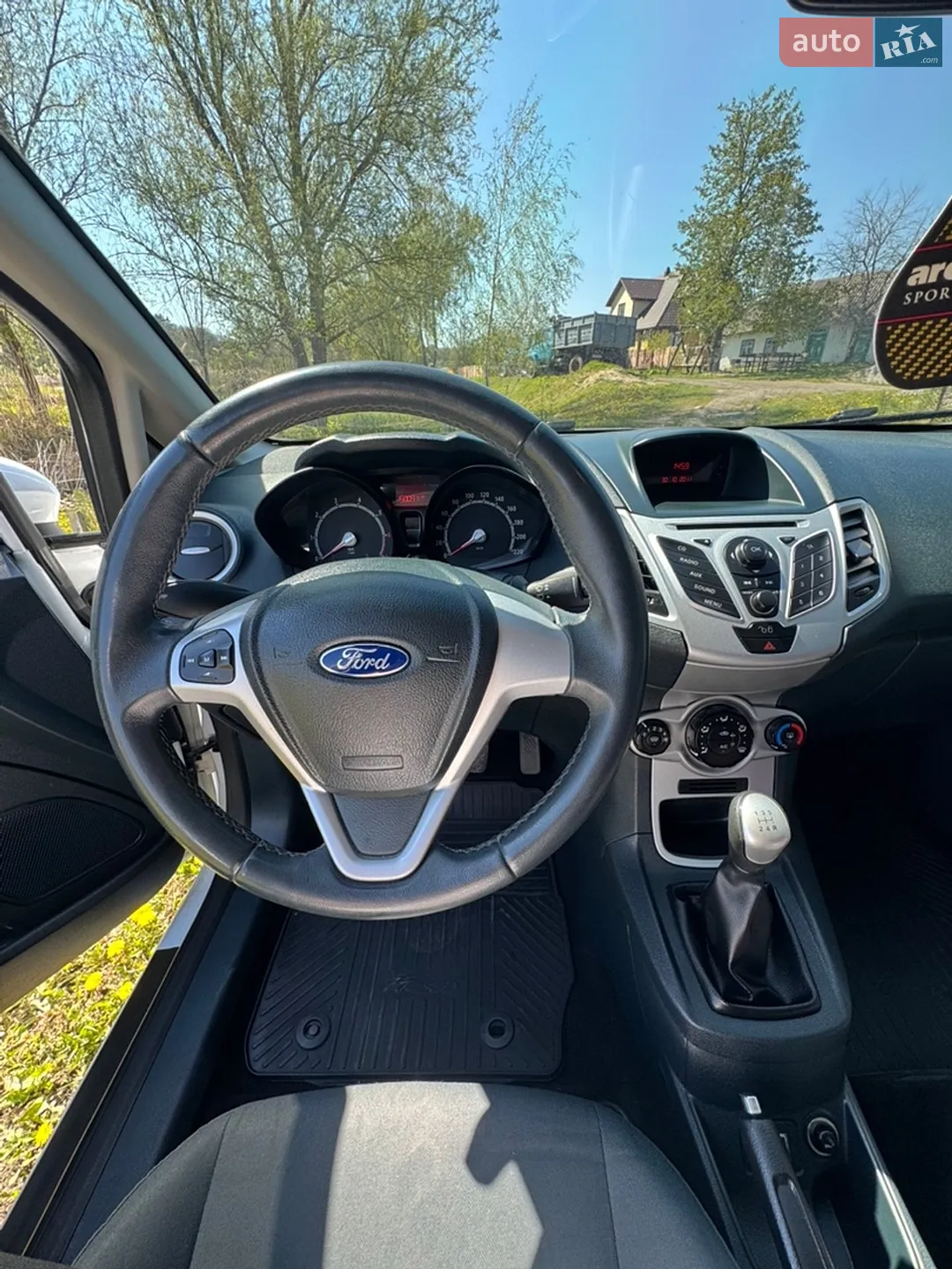 2011 Ford Fiesta - мініатюра 10