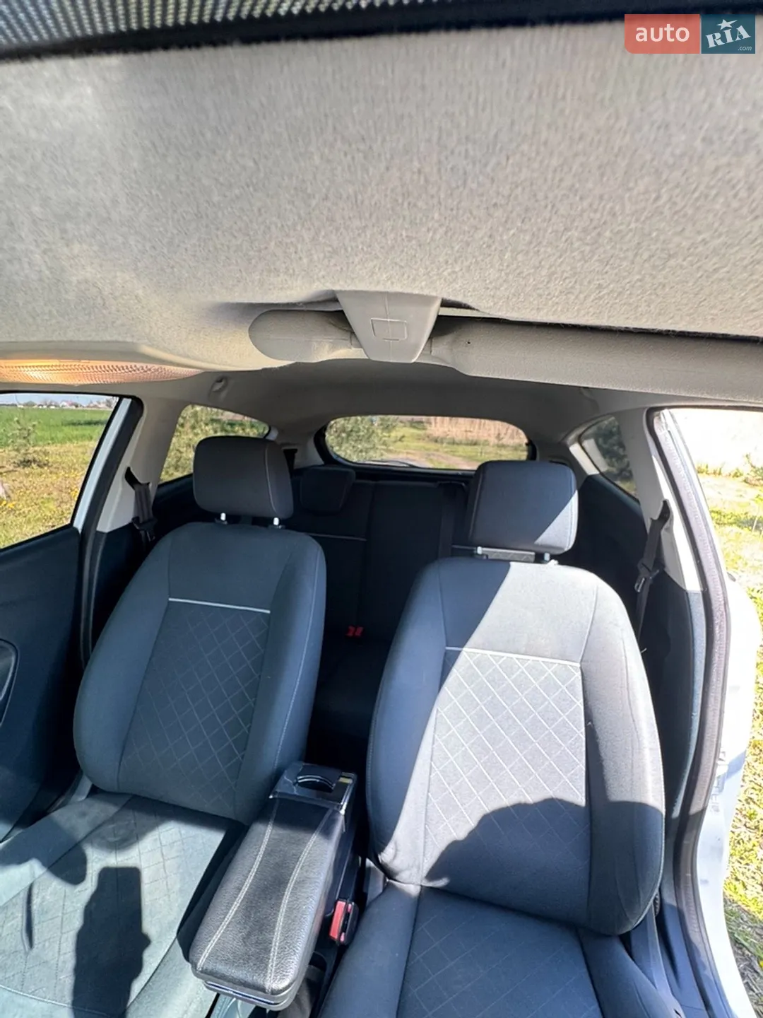 2011 Ford Fiesta - мініатюра 14