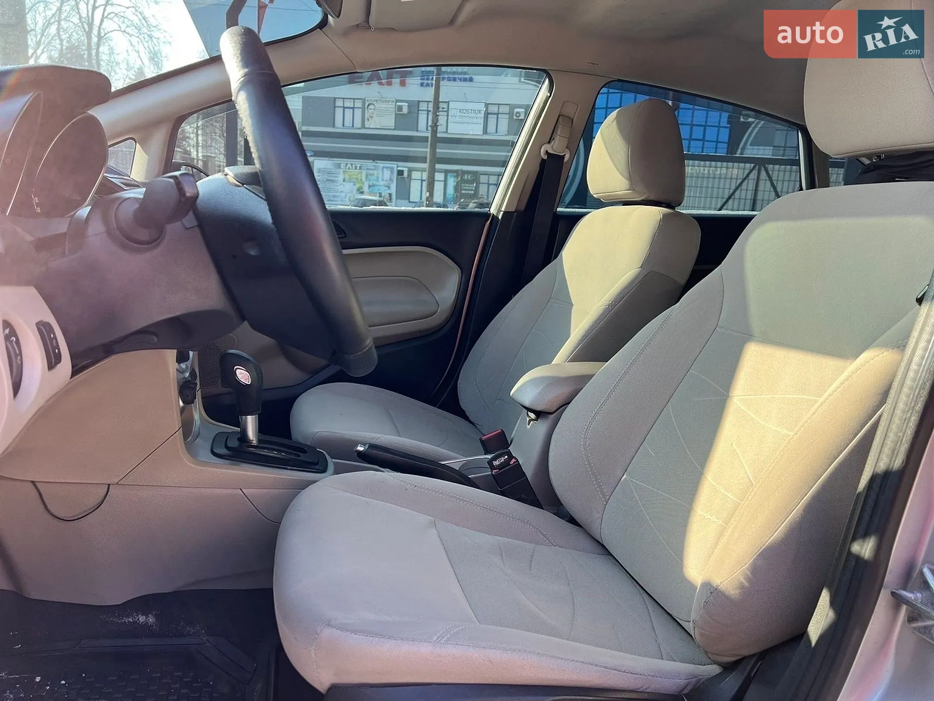 2014 Ford Fiesta - мініатюра 9