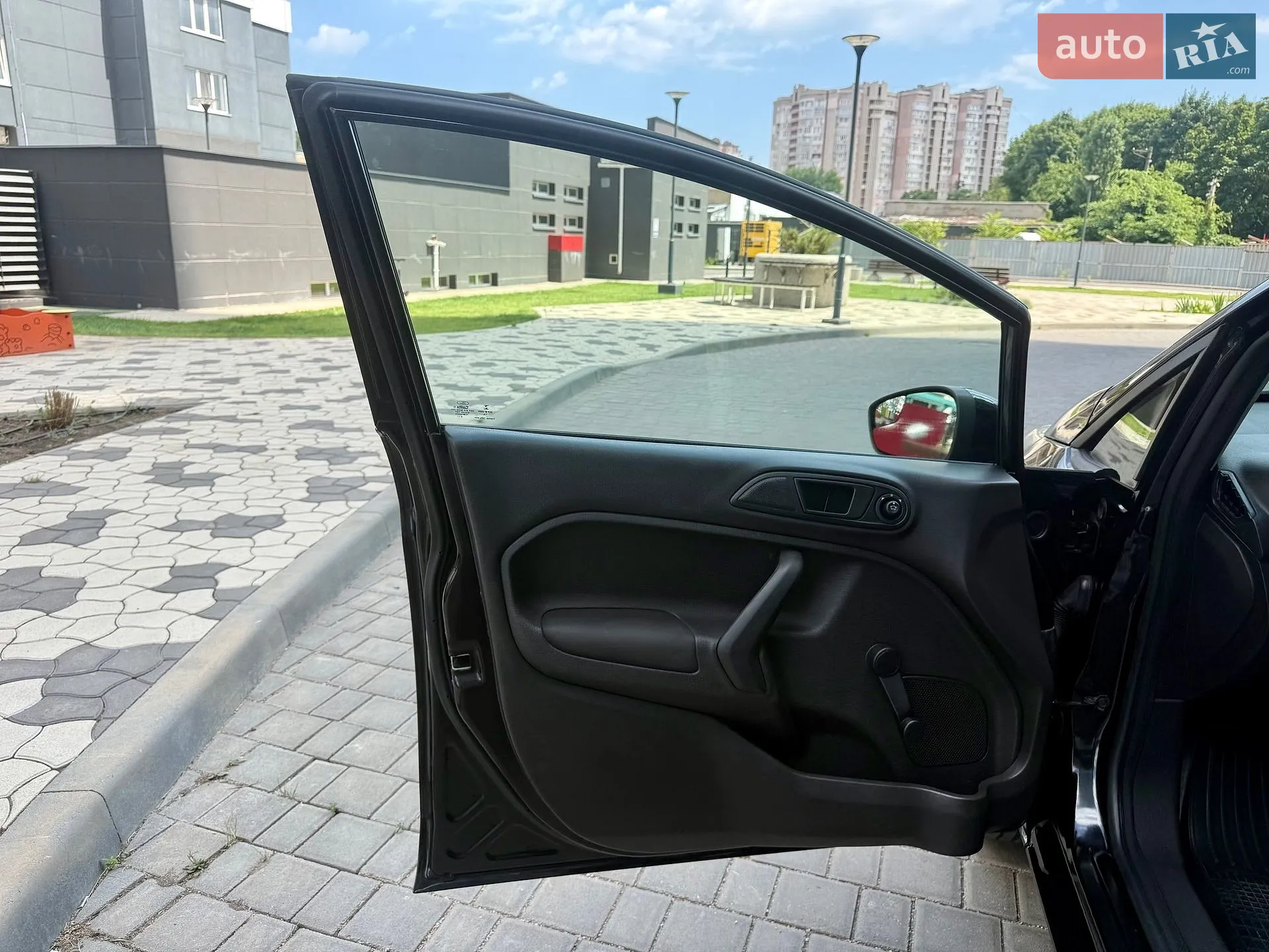 2015 Ford Fiesta - мініатюра 20