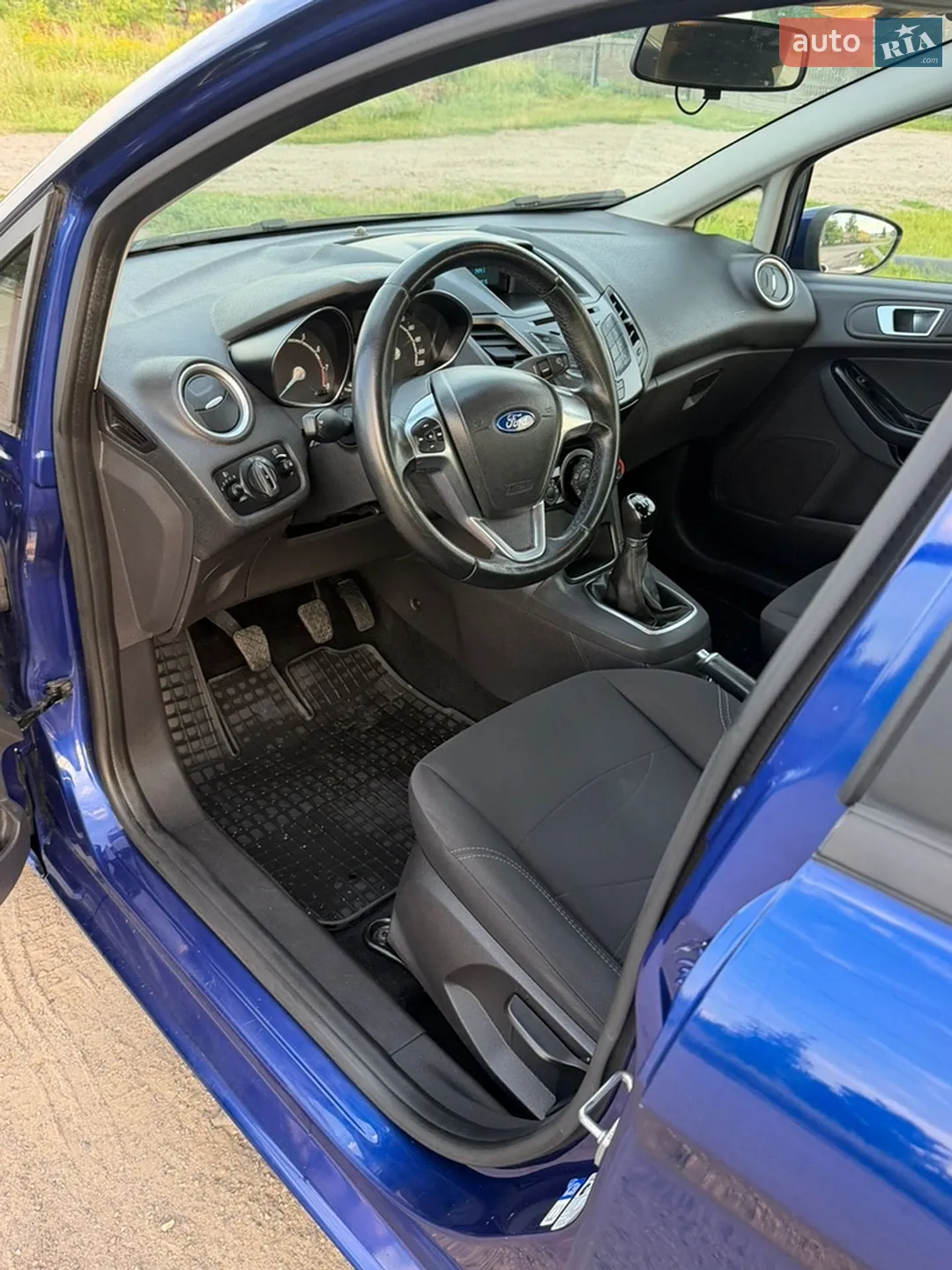 2015 Ford Fiesta - мініатюра 21