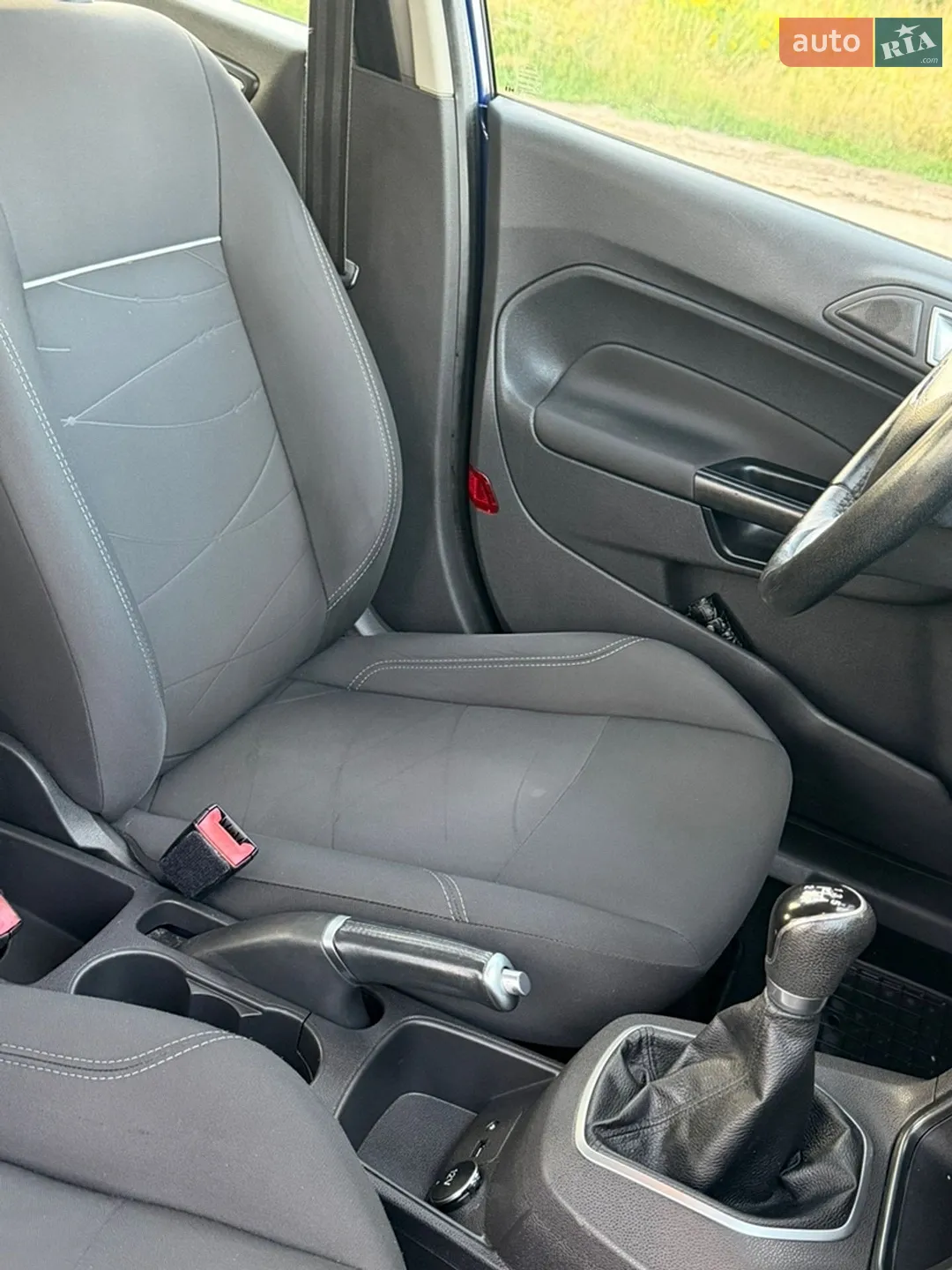 2015 Ford Fiesta - мініатюра 25