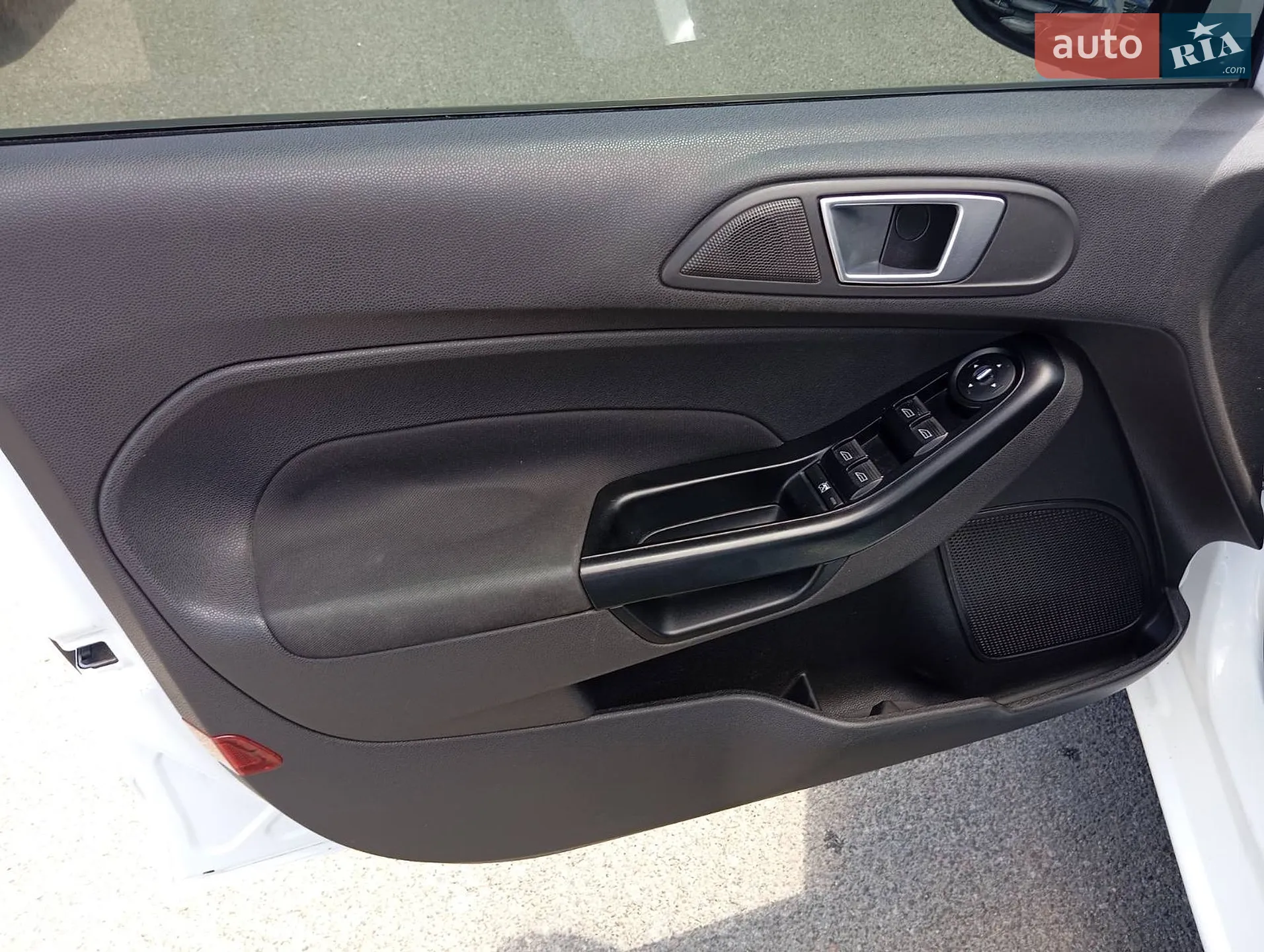 2013 Ford Fiesta - мініатюра 13