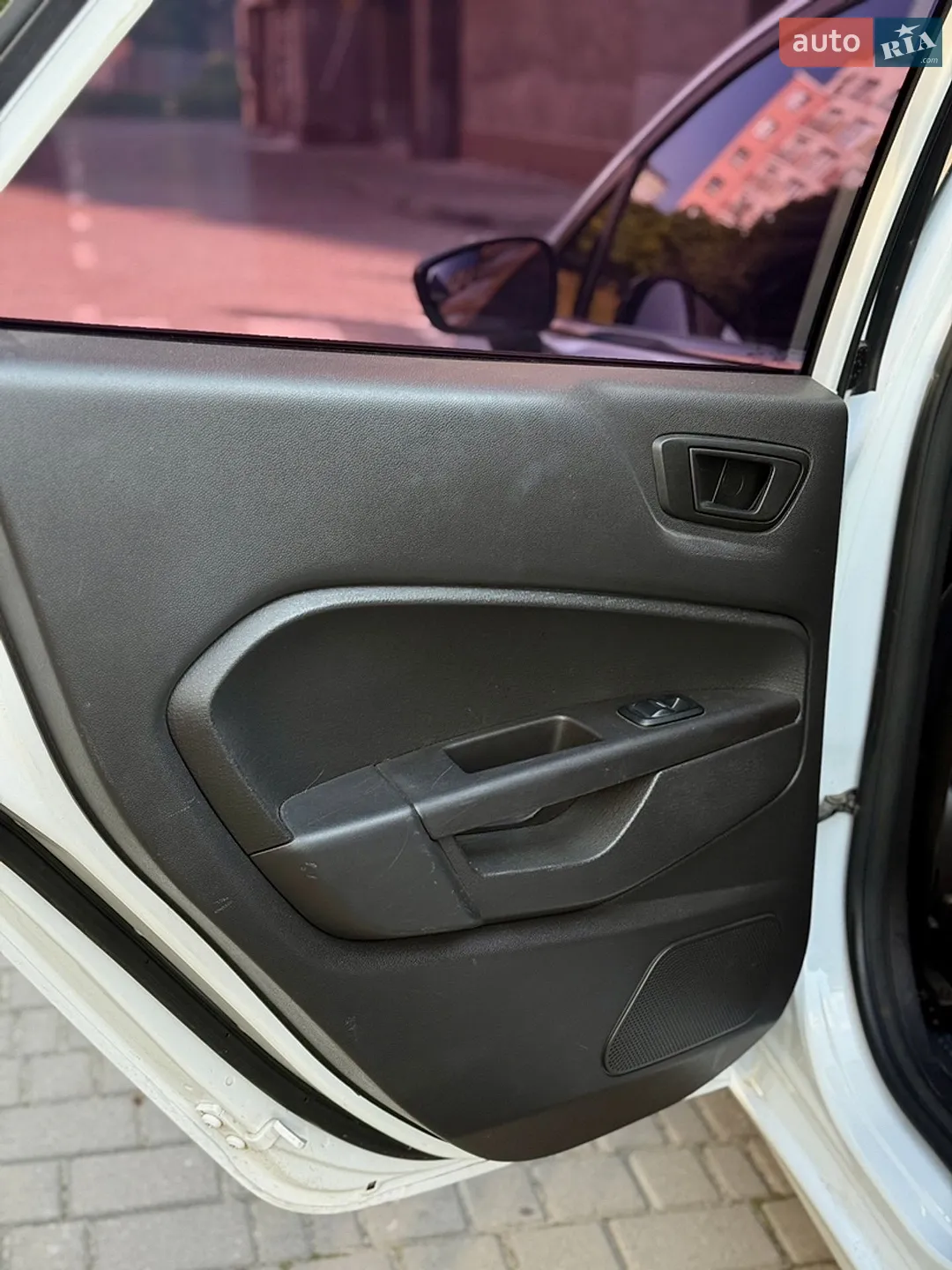 2017 Ford Fiesta - мініатюра 31