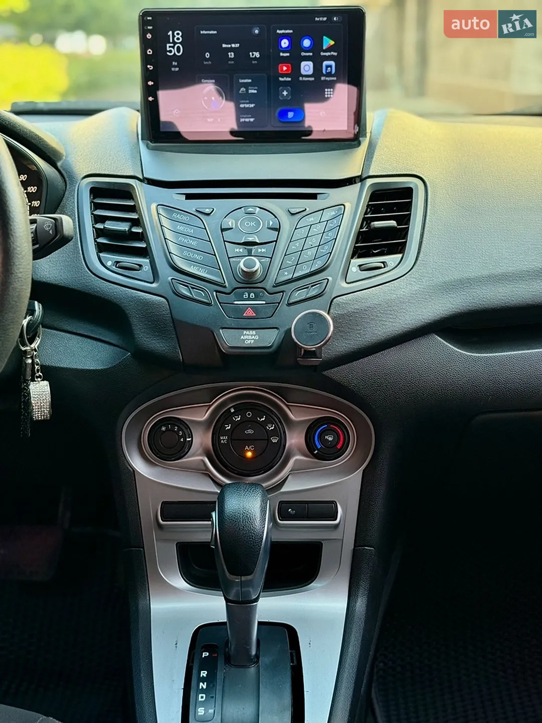 2017 Ford Fiesta - мініатюра 32