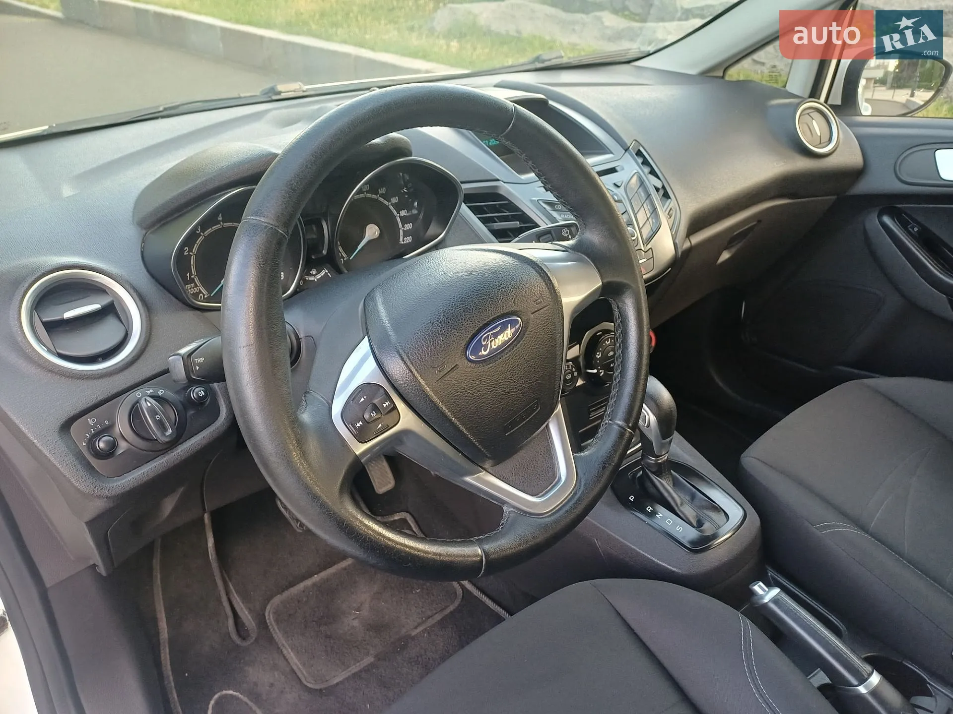 2016 Ford Fiesta - мініатюра 12