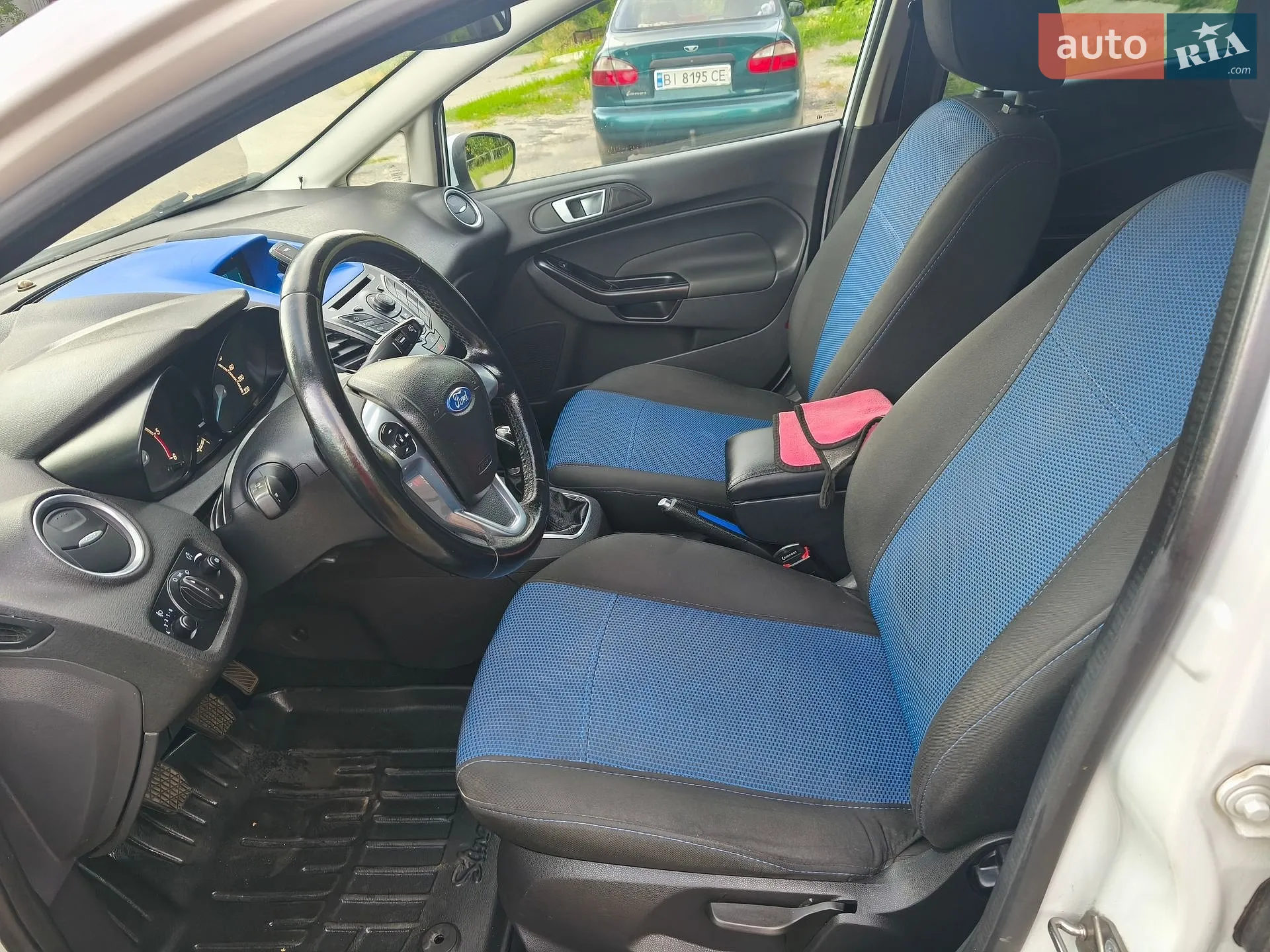 2013 Ford Fiesta - мініатюра 31