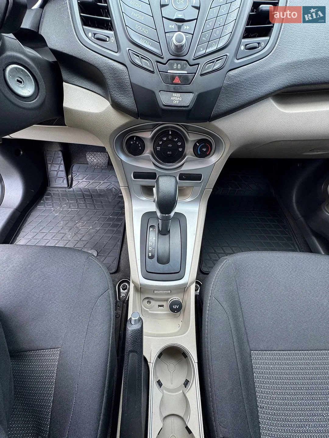 2017 Ford Fiesta - мініатюра 14