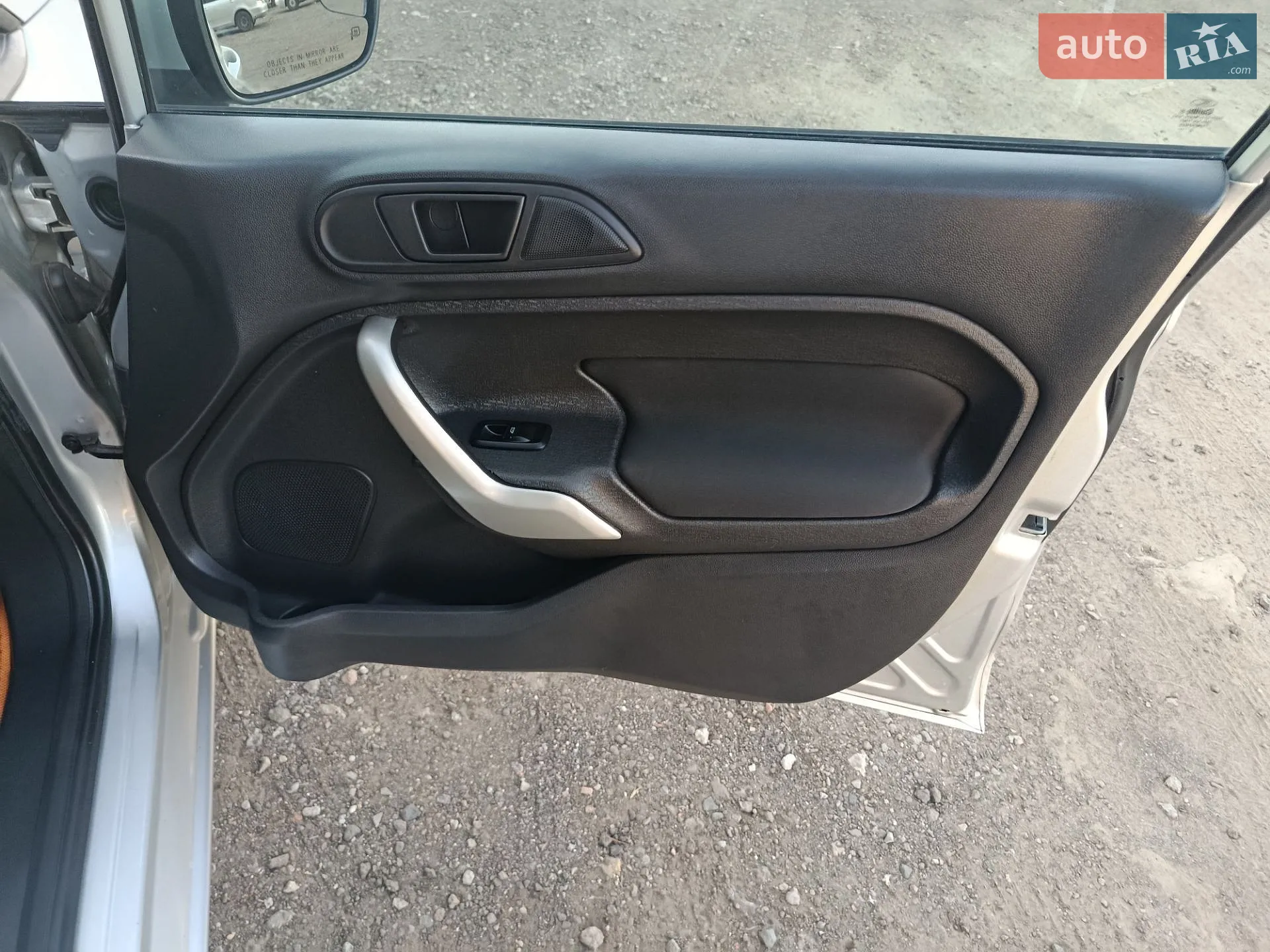 2012 Ford Fiesta - мініатюра 9