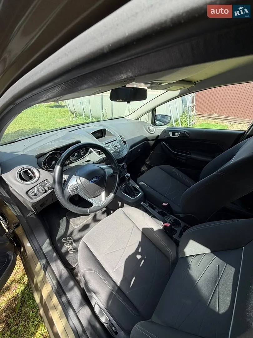 2013 Ford Fiesta - мініатюра 11