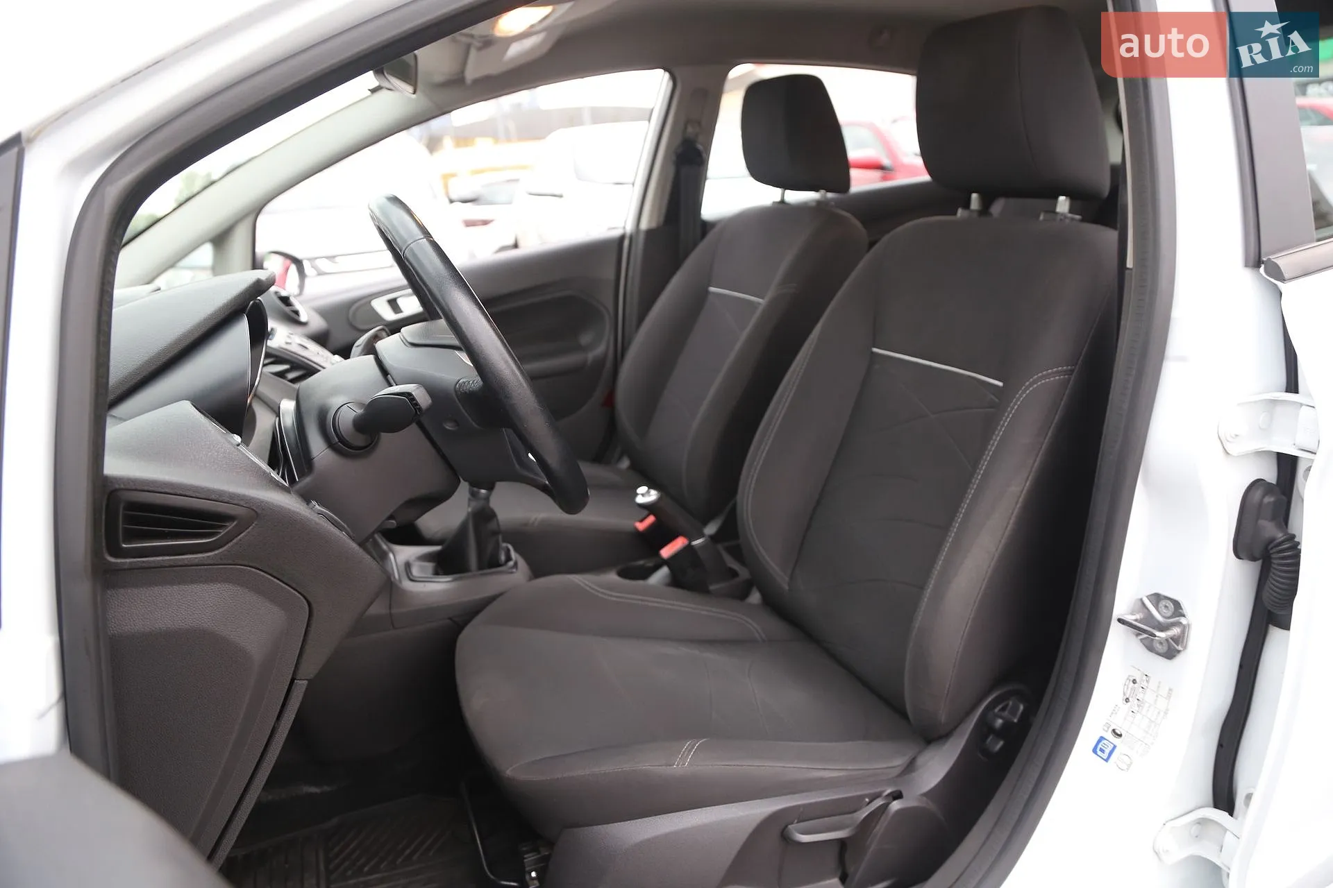 2016 Ford Fiesta - мініатюра 8
