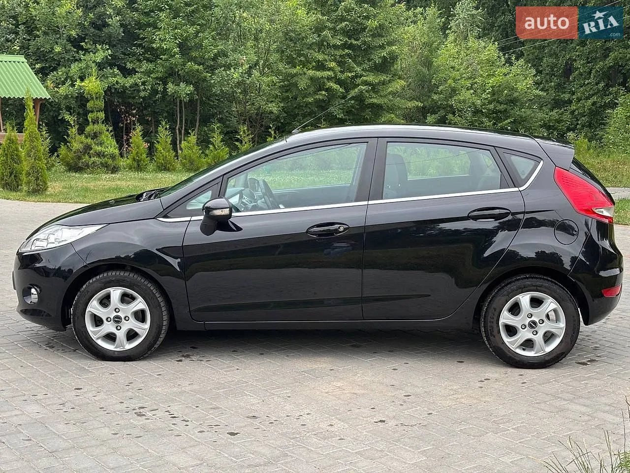 2010 Ford Fiesta - мініатюра 7