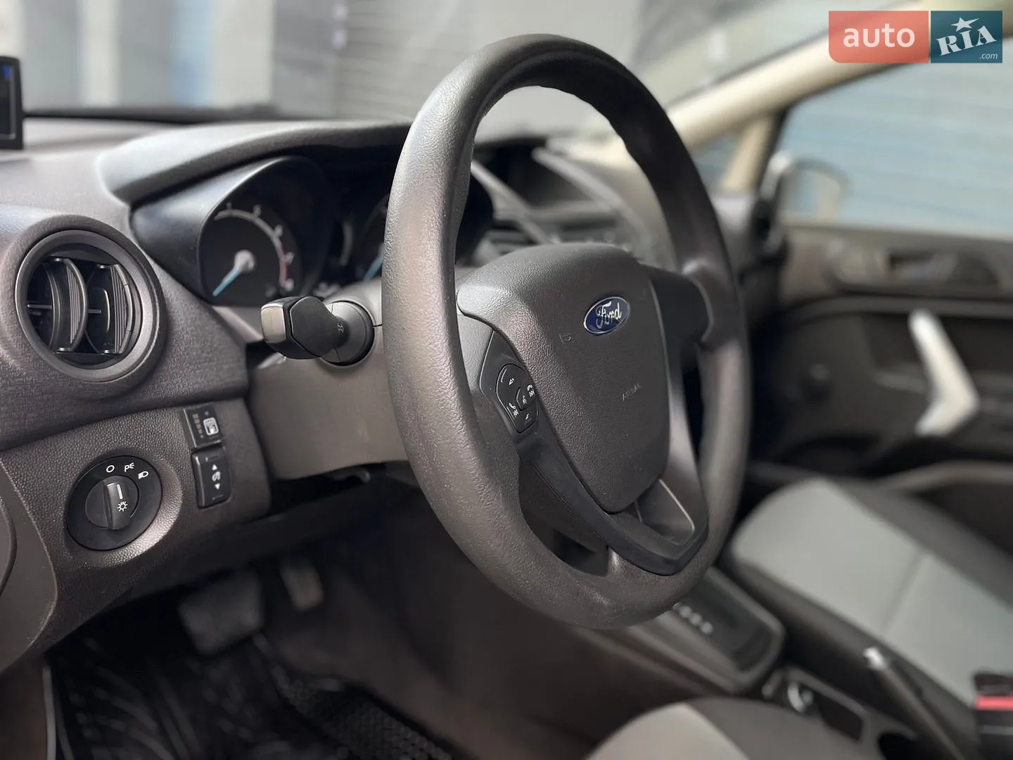 2015 Ford Fiesta - мініатюра 21