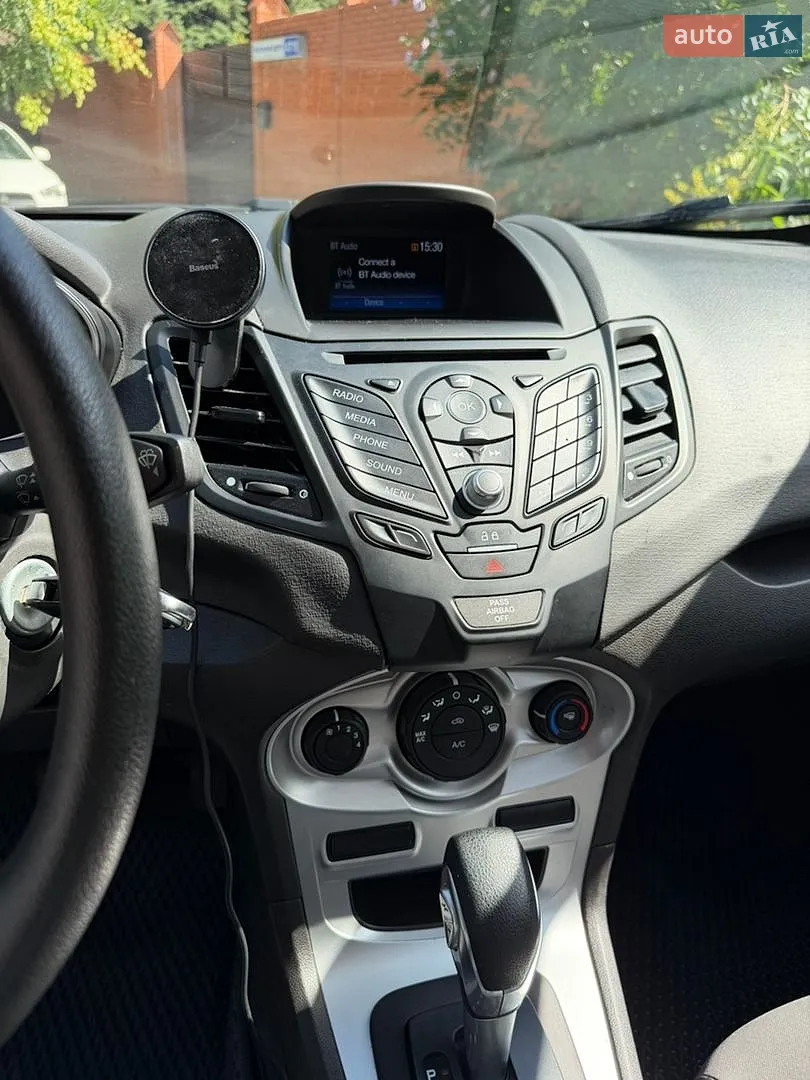 2019 Ford Fiesta - мініатюра 12