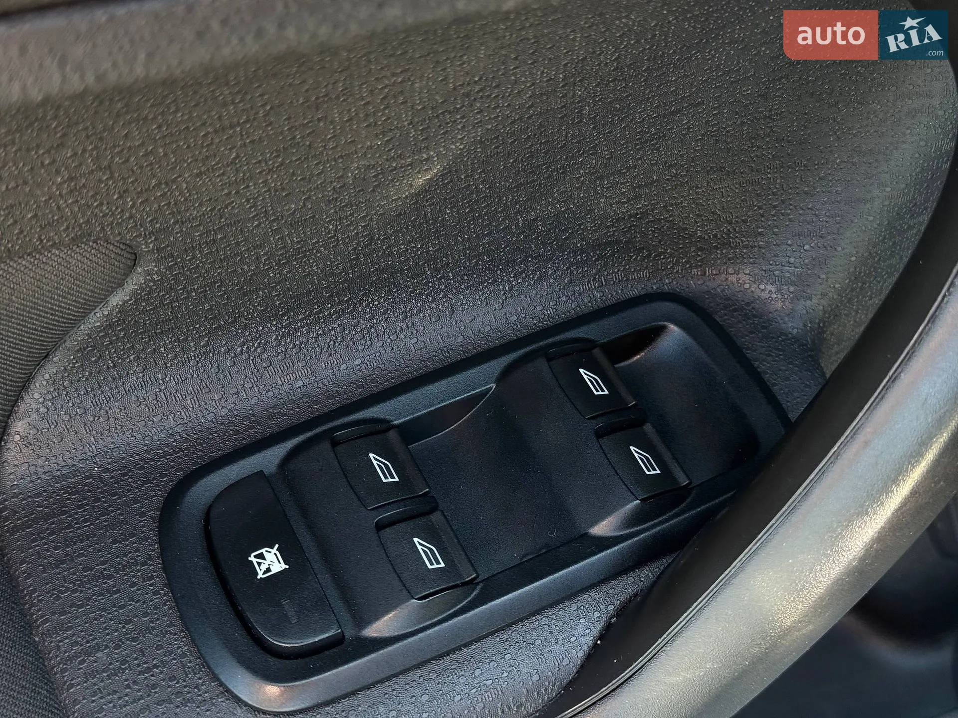 2018 Ford Fiesta - мініатюра 23