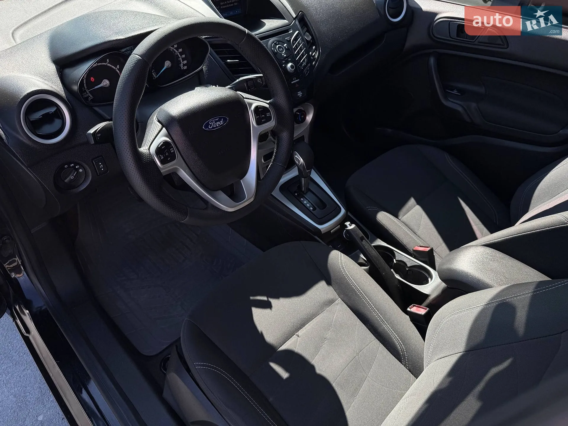 2018 Ford Fiesta - мініатюра 30