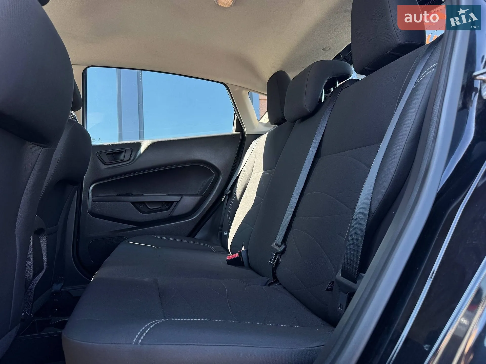 2018 Ford Fiesta - мініатюра 43