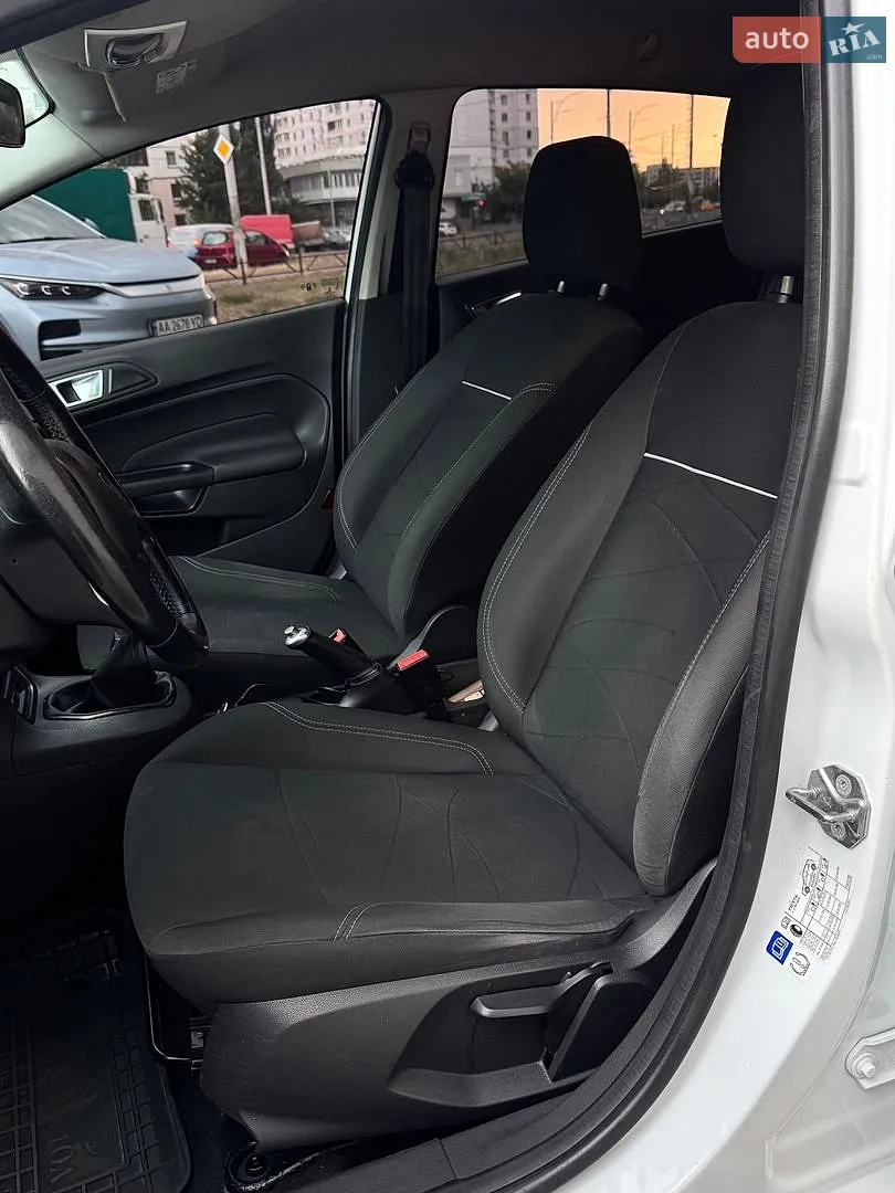 2016 Ford Fiesta - мініатюра 8