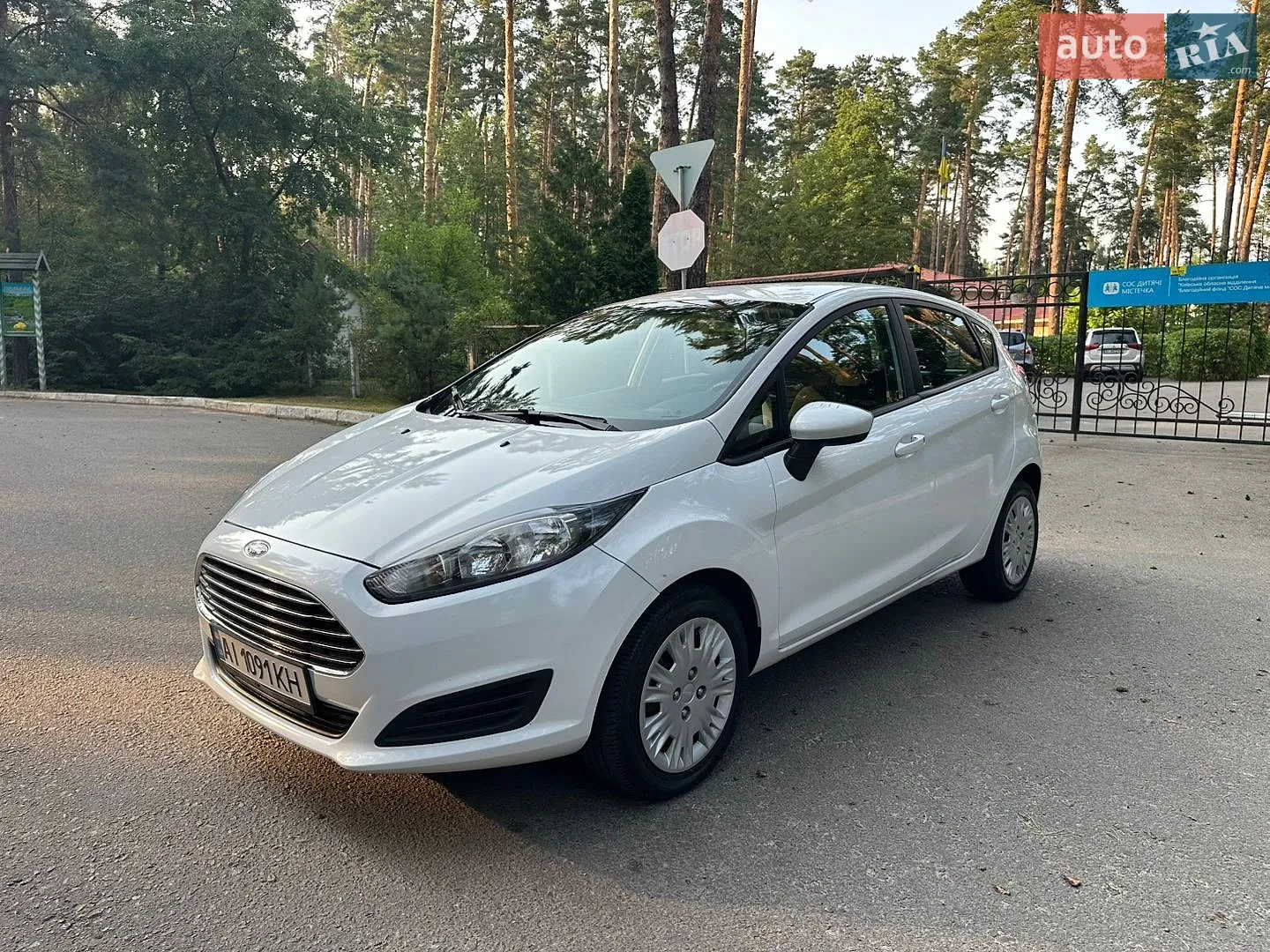 2016 Ford Fiesta - фото 1