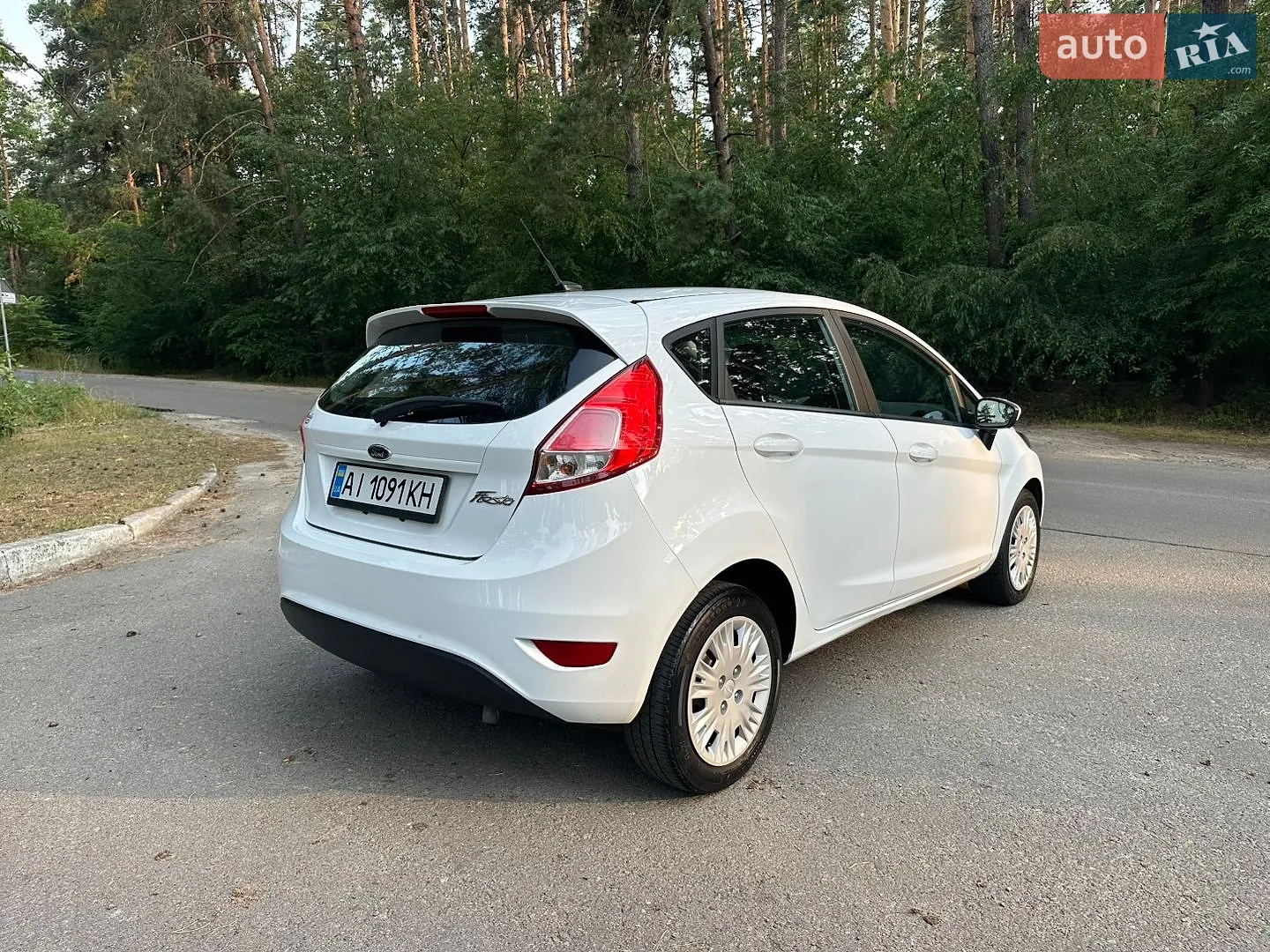 2016 Ford Fiesta - мініатюра 5