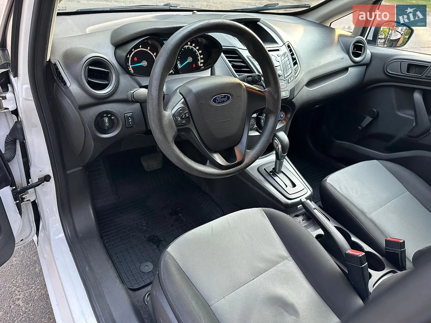 2016 Ford Fiesta - мініатюра 9