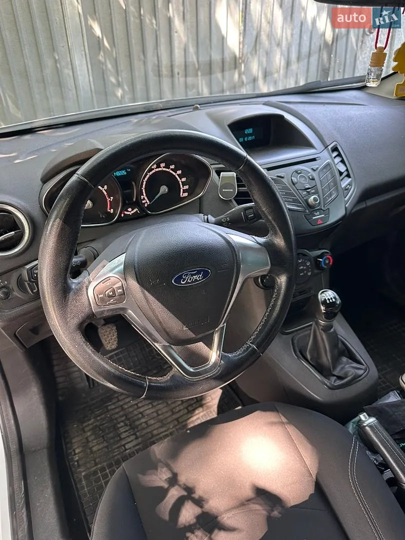 2017 Ford Fiesta - мініатюра 7