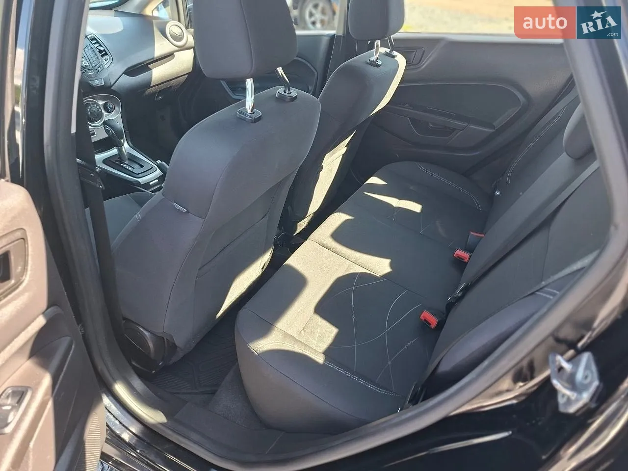2017 Ford Fiesta - мініатюра 18