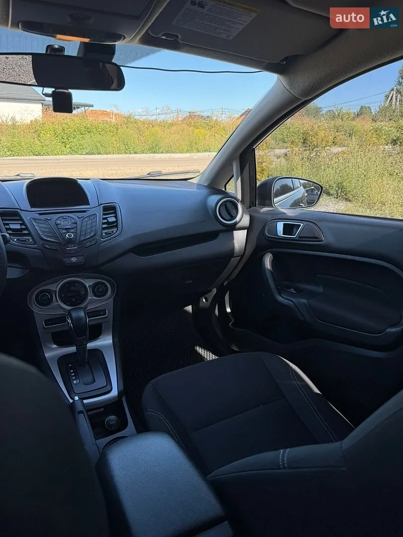 2013 Ford Fiesta - мініатюра 8
