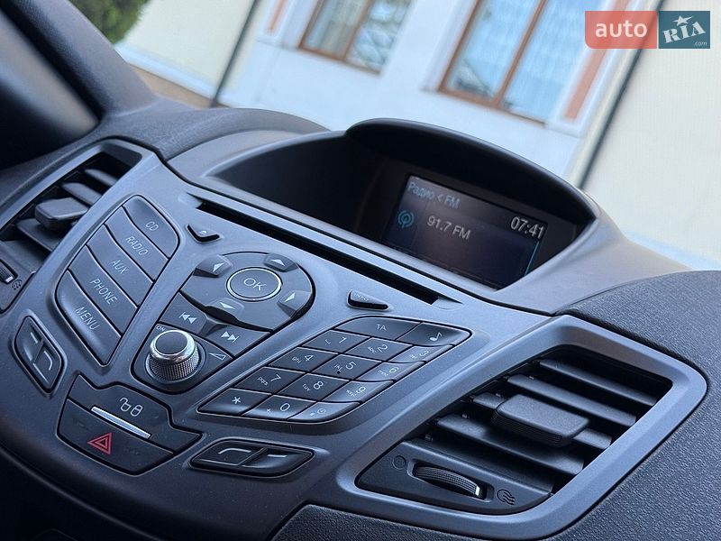 Хетчбек Ford Fiesta 2016 в Дрогобичі