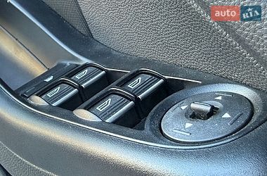 Хетчбек Ford Fiesta 2016 в Дрогобичі