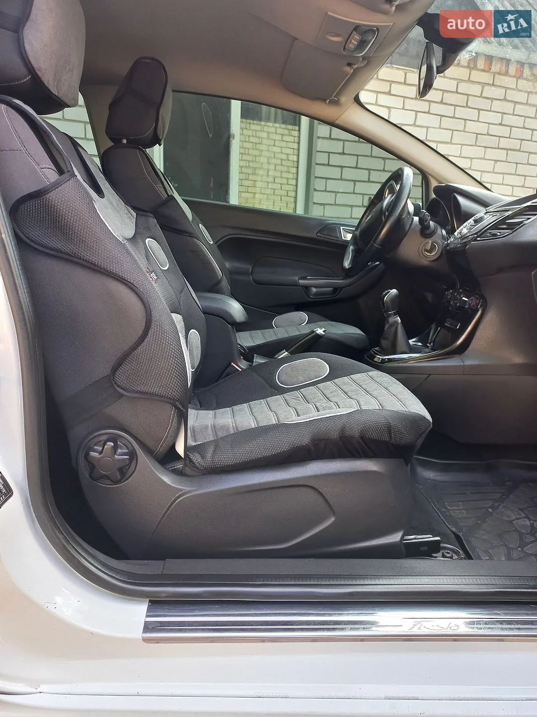 2013 Ford Fiesta - мініатюра 4